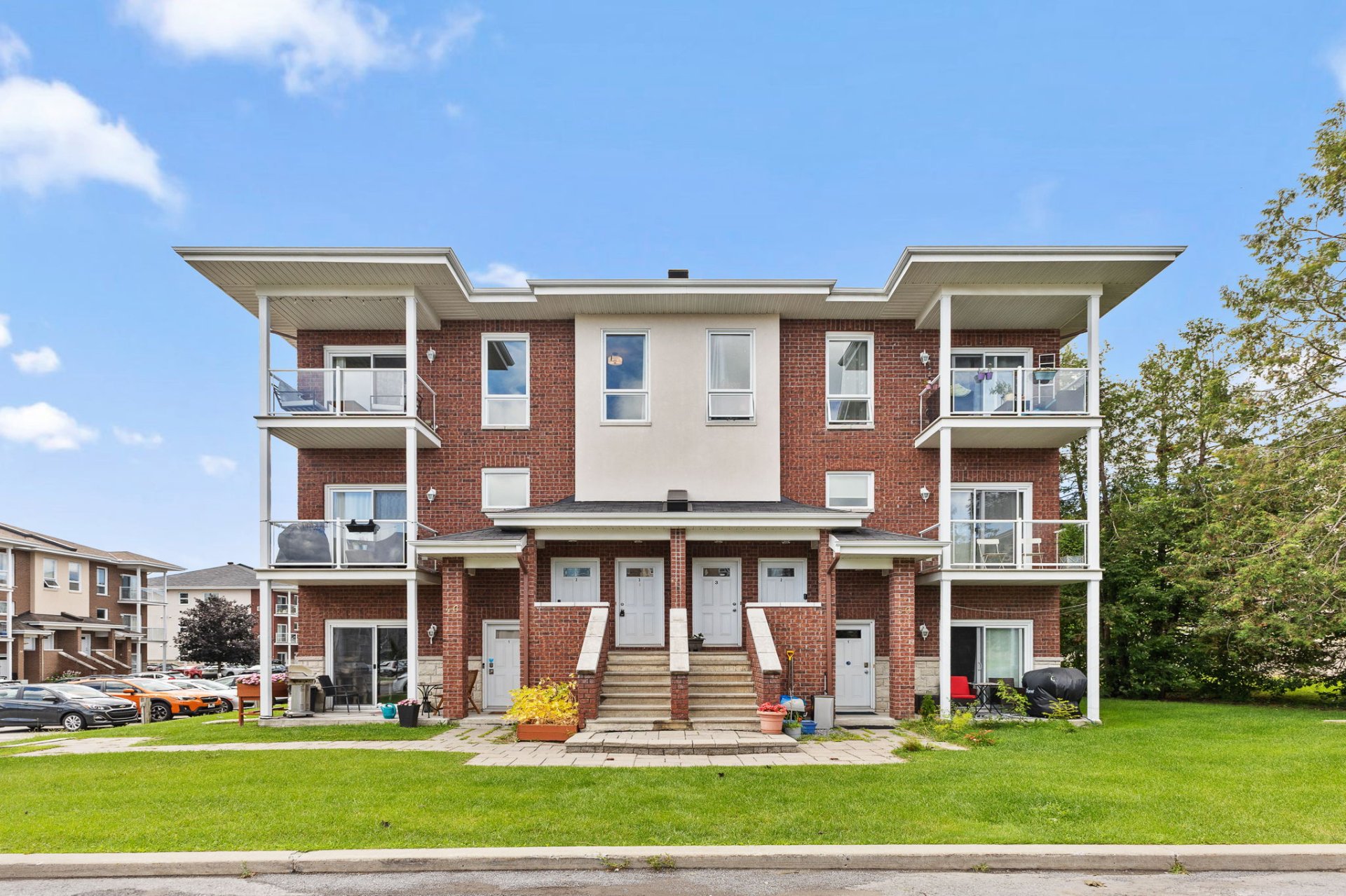 MLS: 18352338