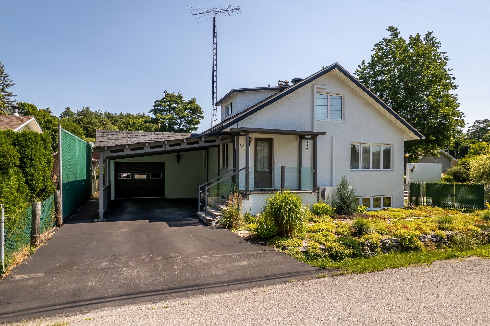 MLS: 18738497