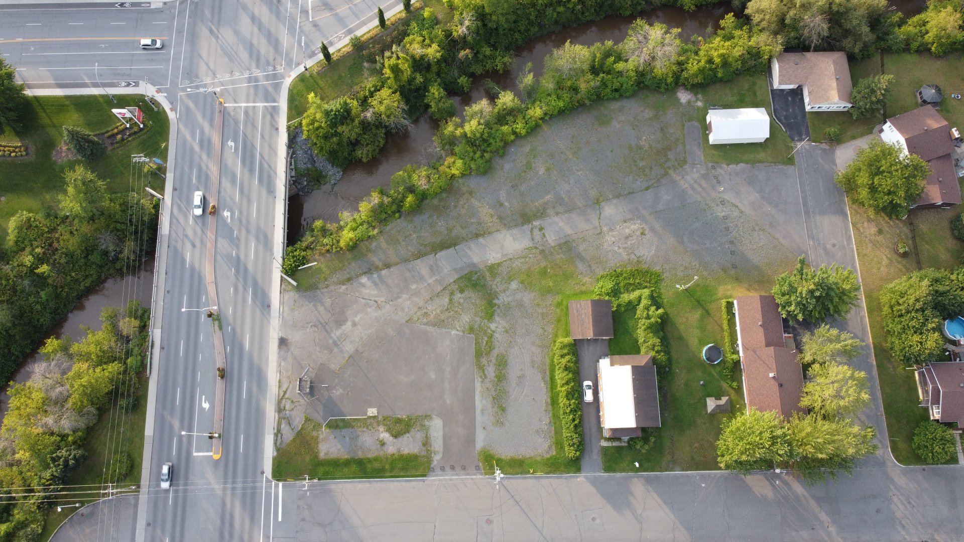 MLS: 28606611