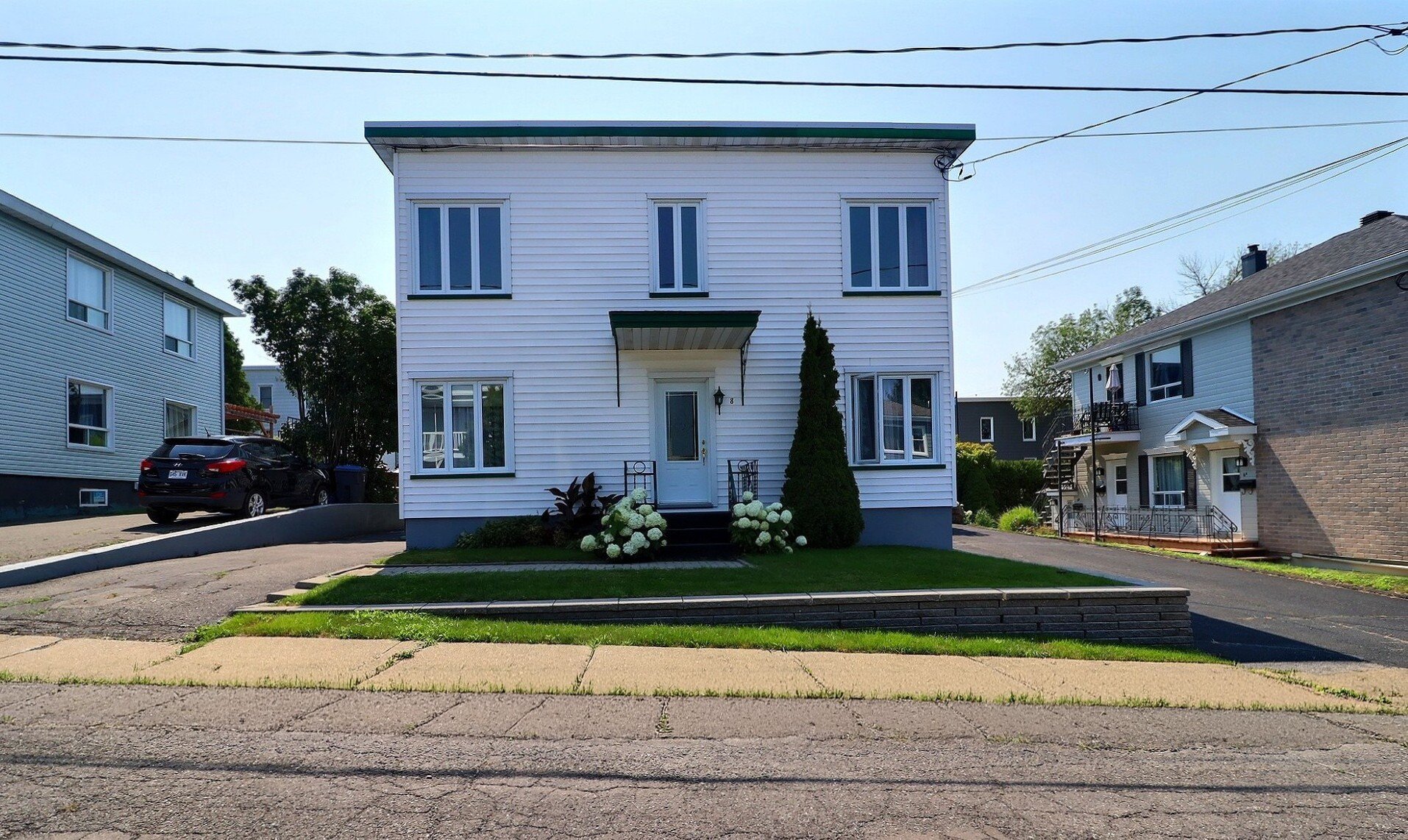 MLS: 28864654