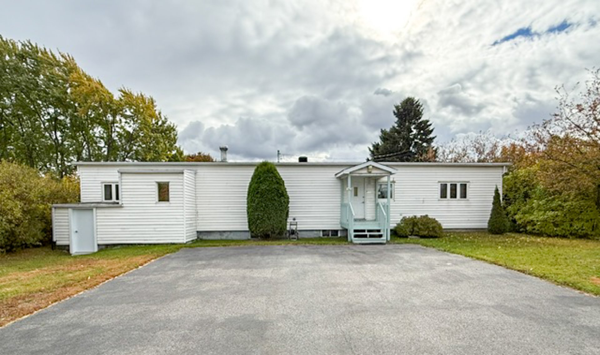MLS: 28608800