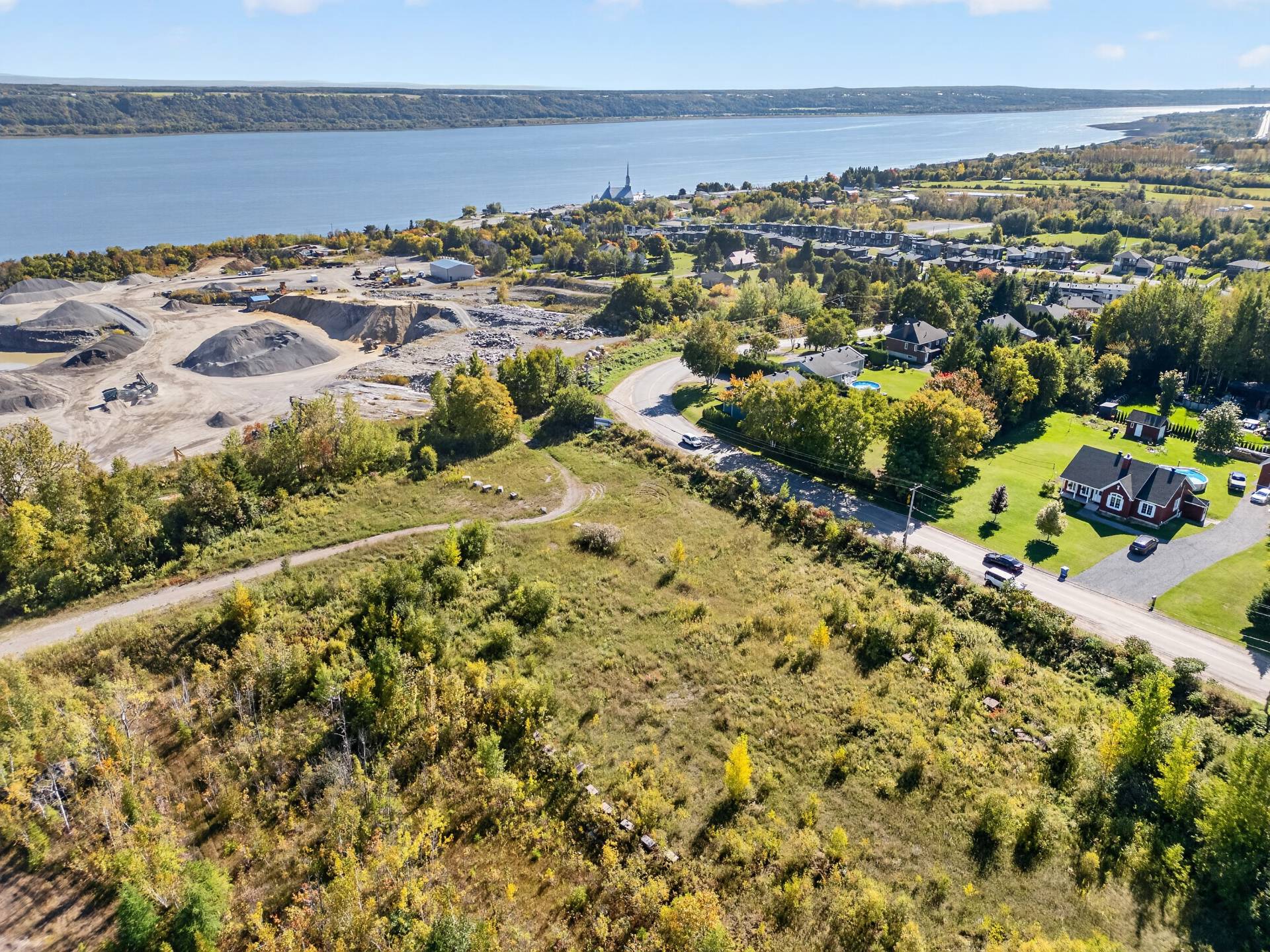 MLS: 26109433