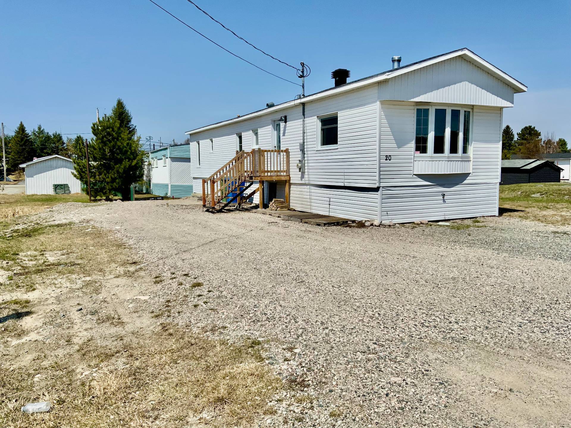 MLS: 15465209