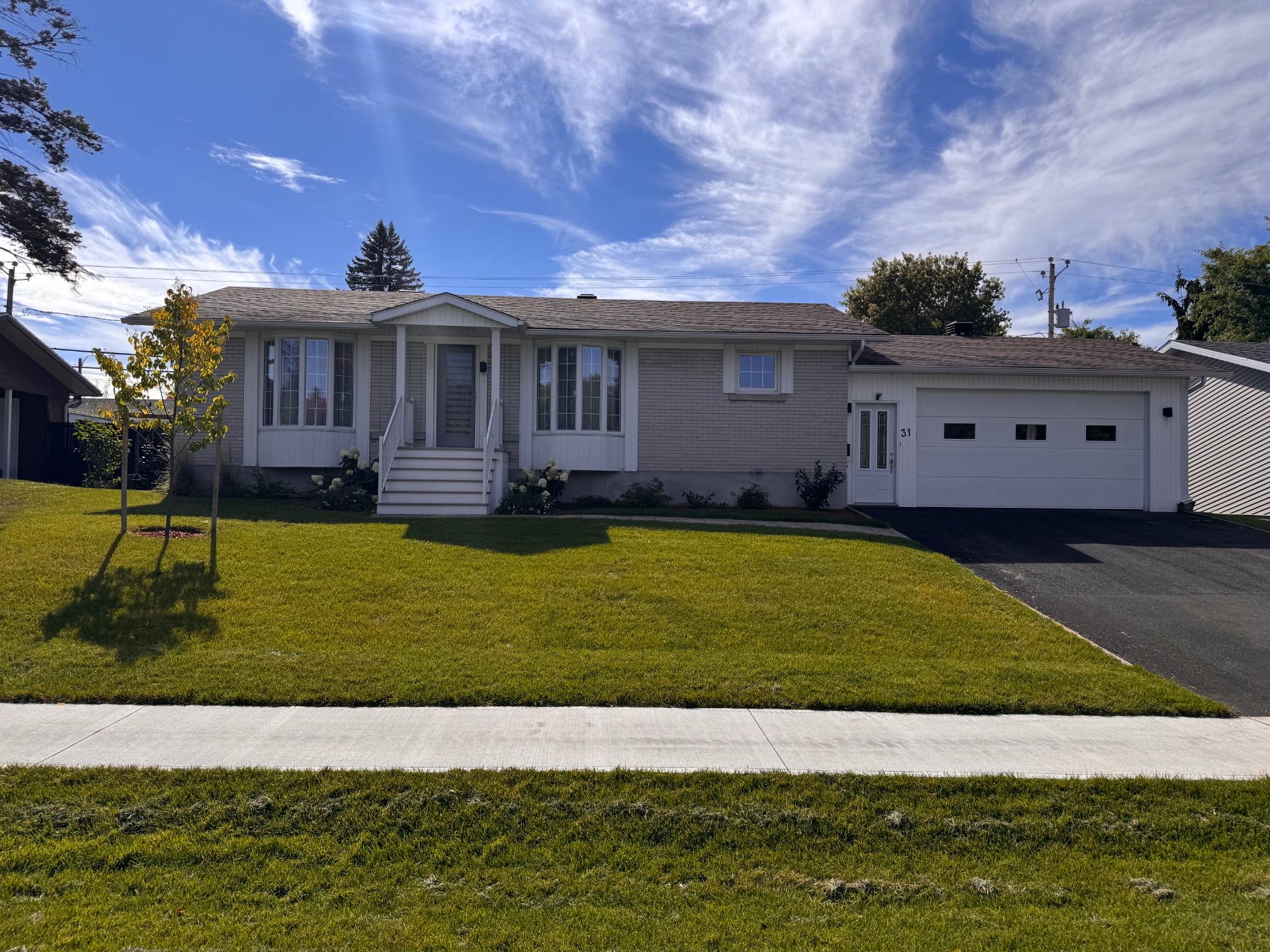 MLS: 27639788