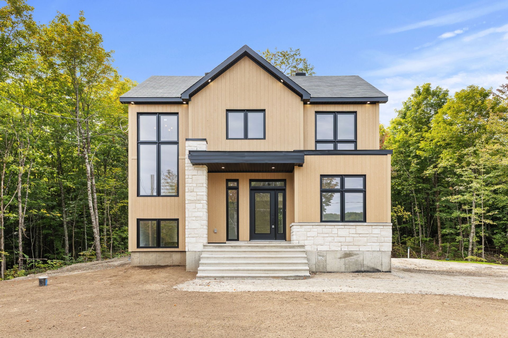MLS: 26883044