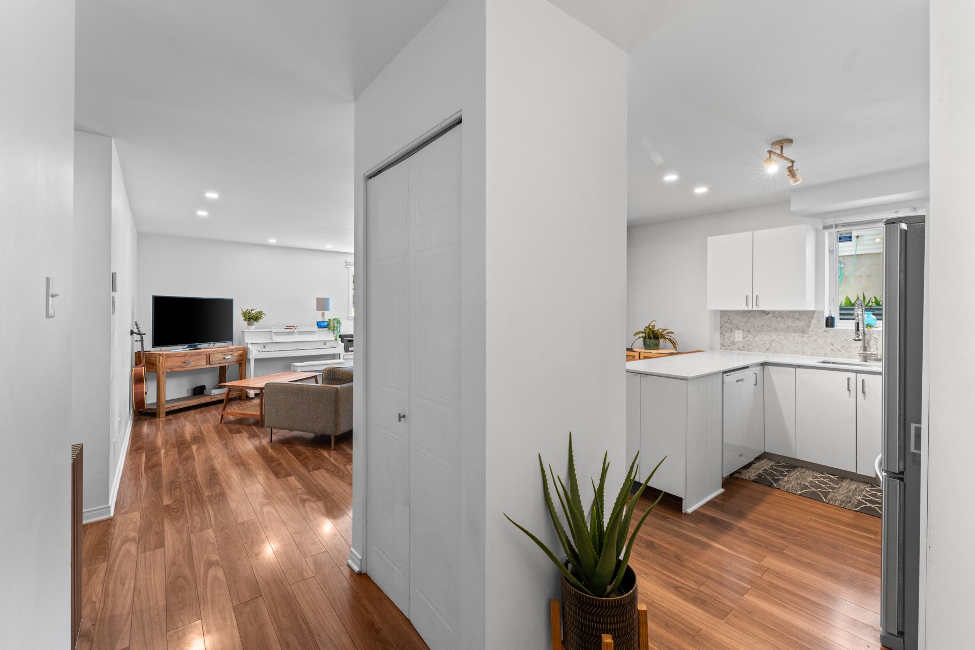 MLS: 12251041