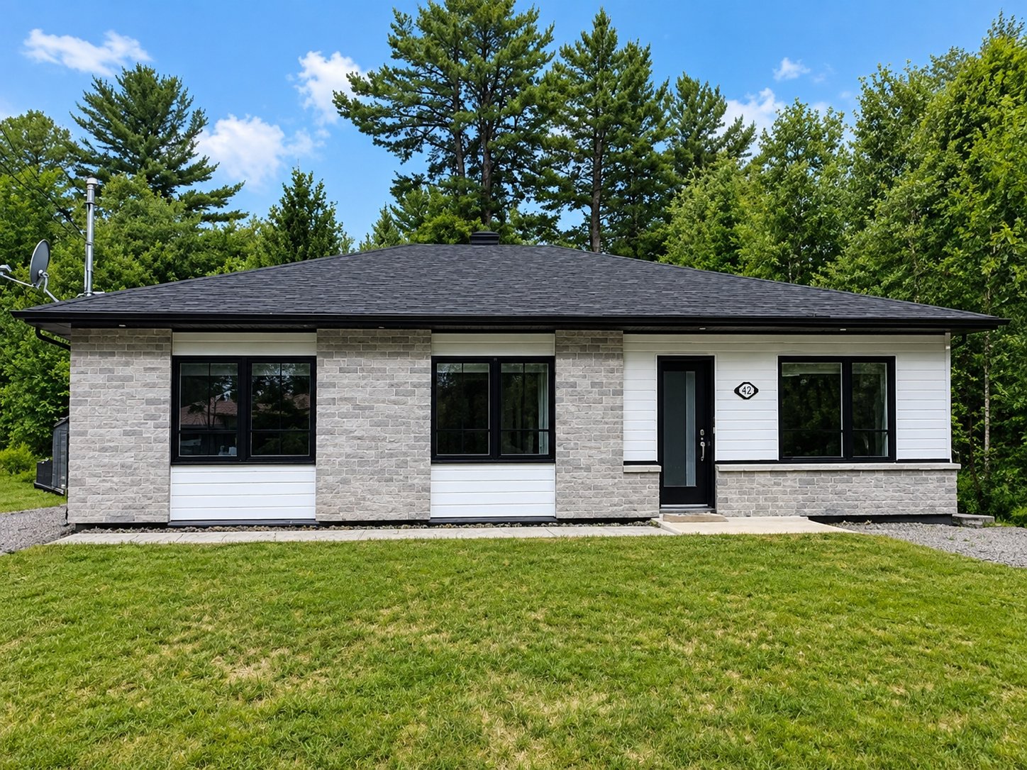 MLS: 24950603