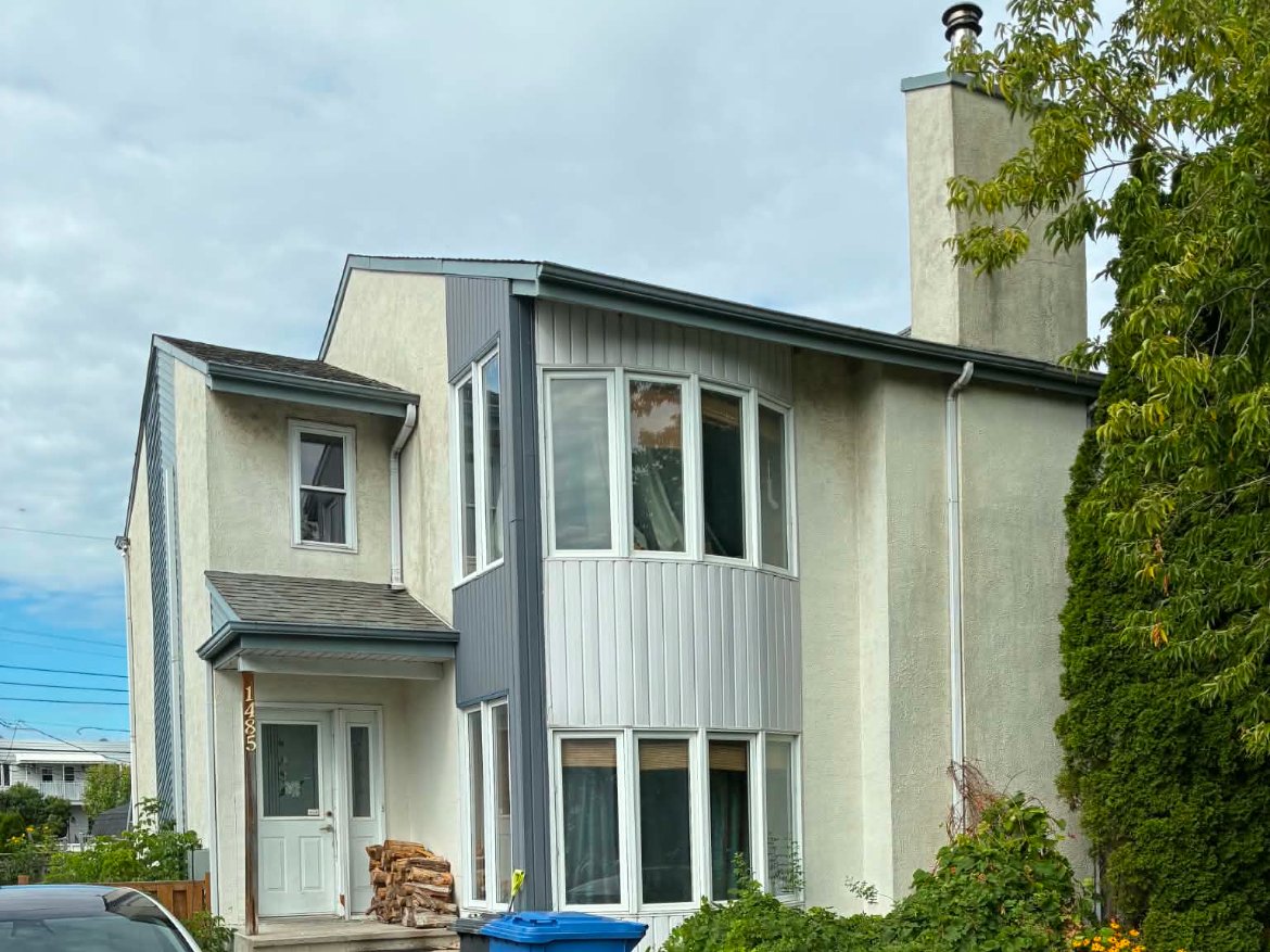 MLS: 22515232