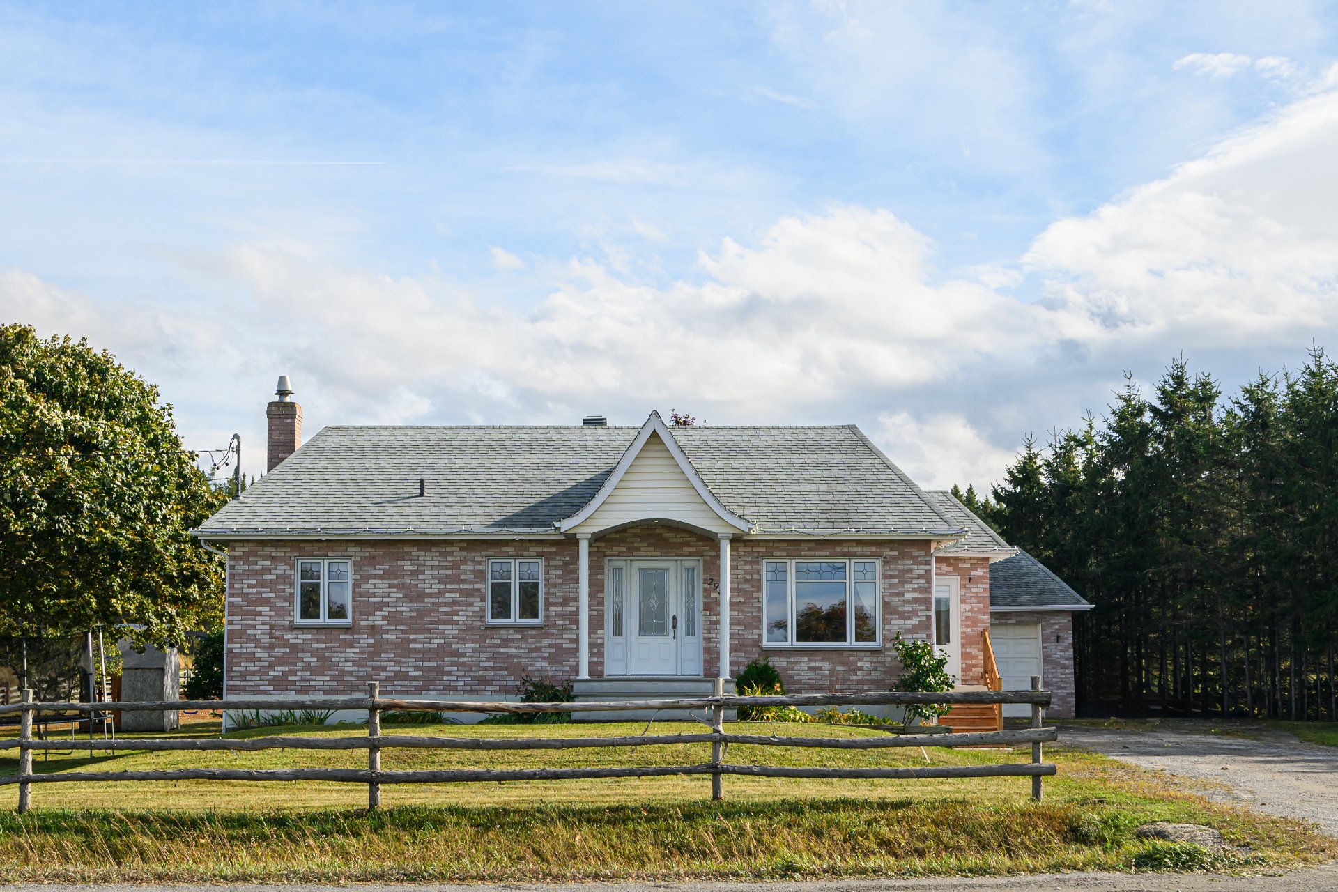 MLS: 25412824