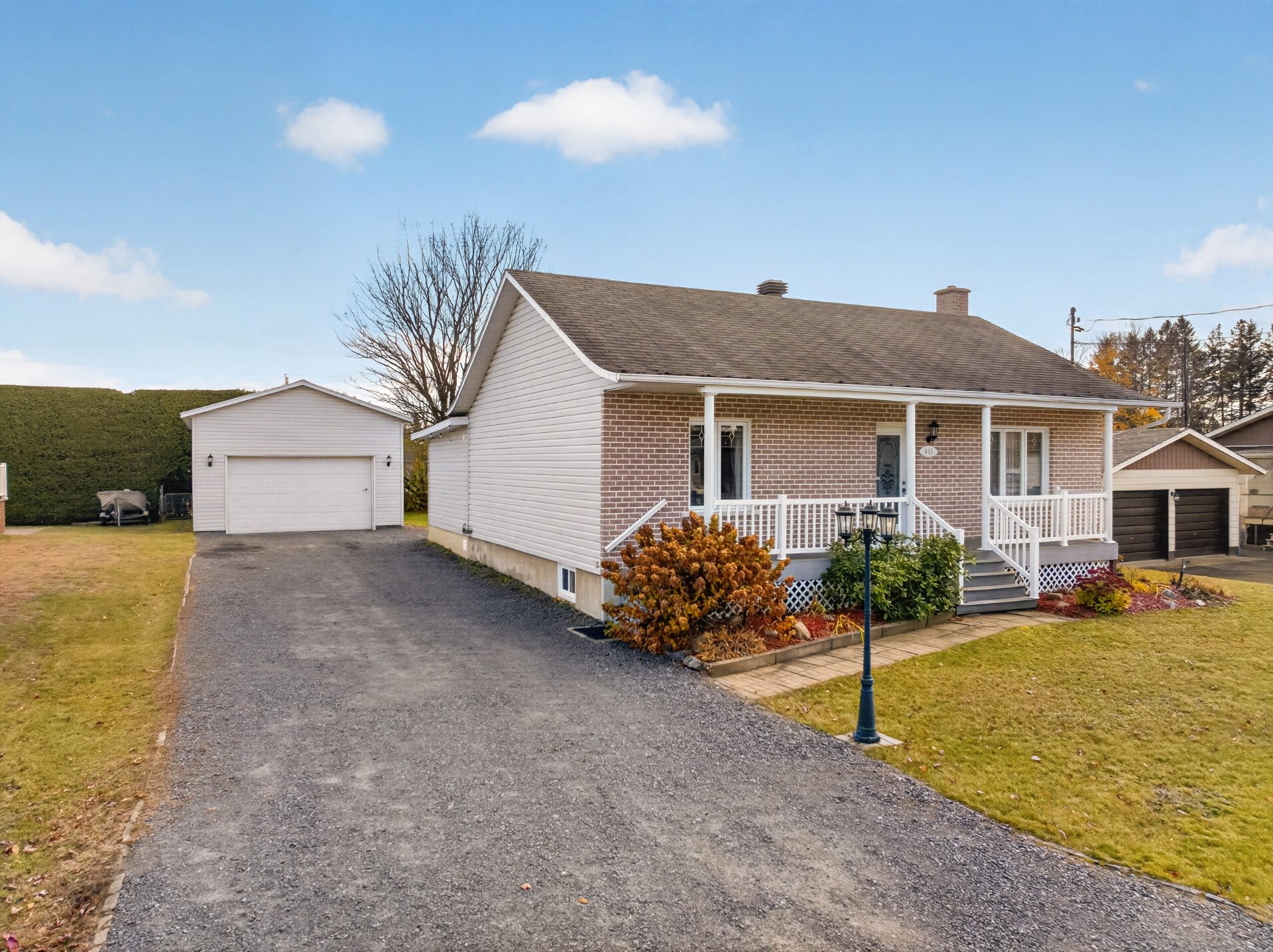 MLS: 19693007