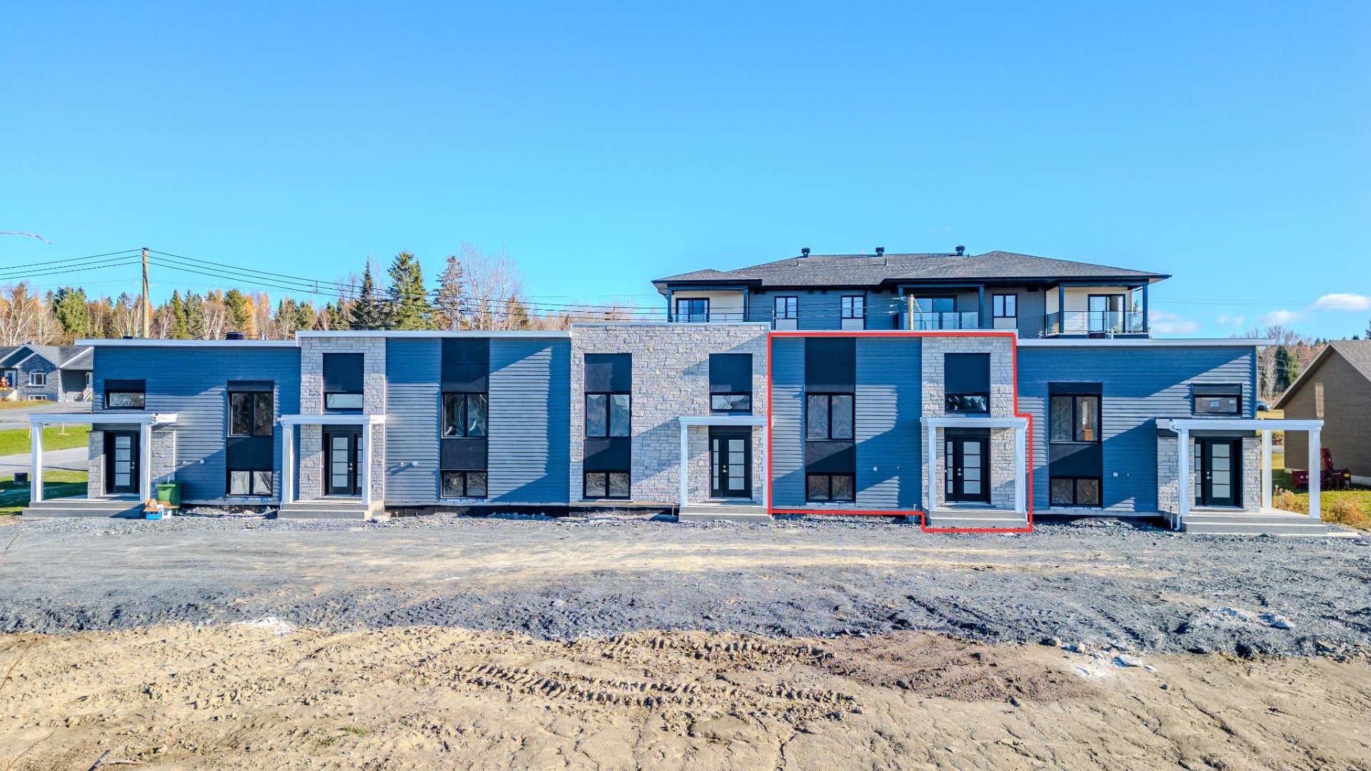 MLS: 25983660
