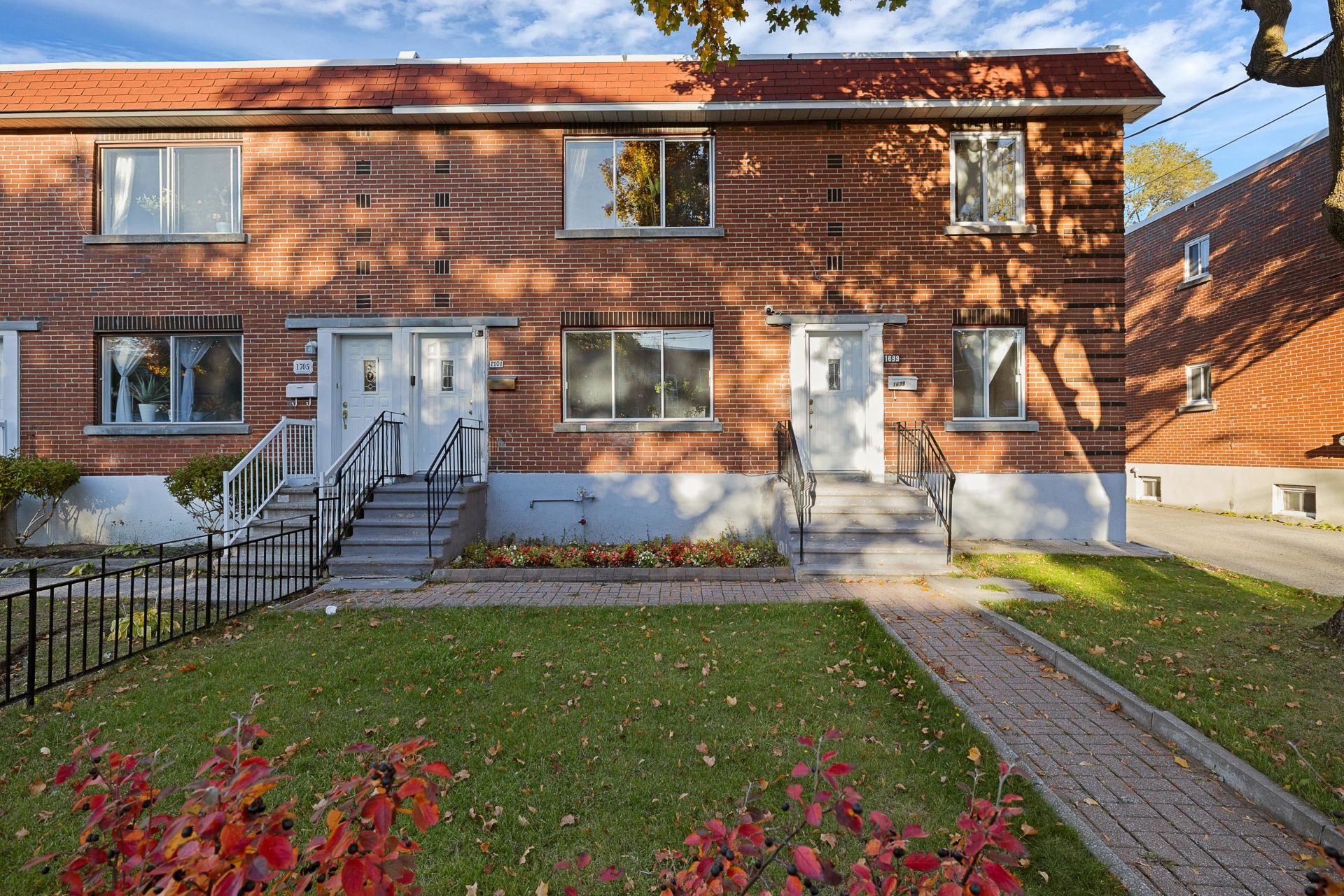 MLS: 27032060