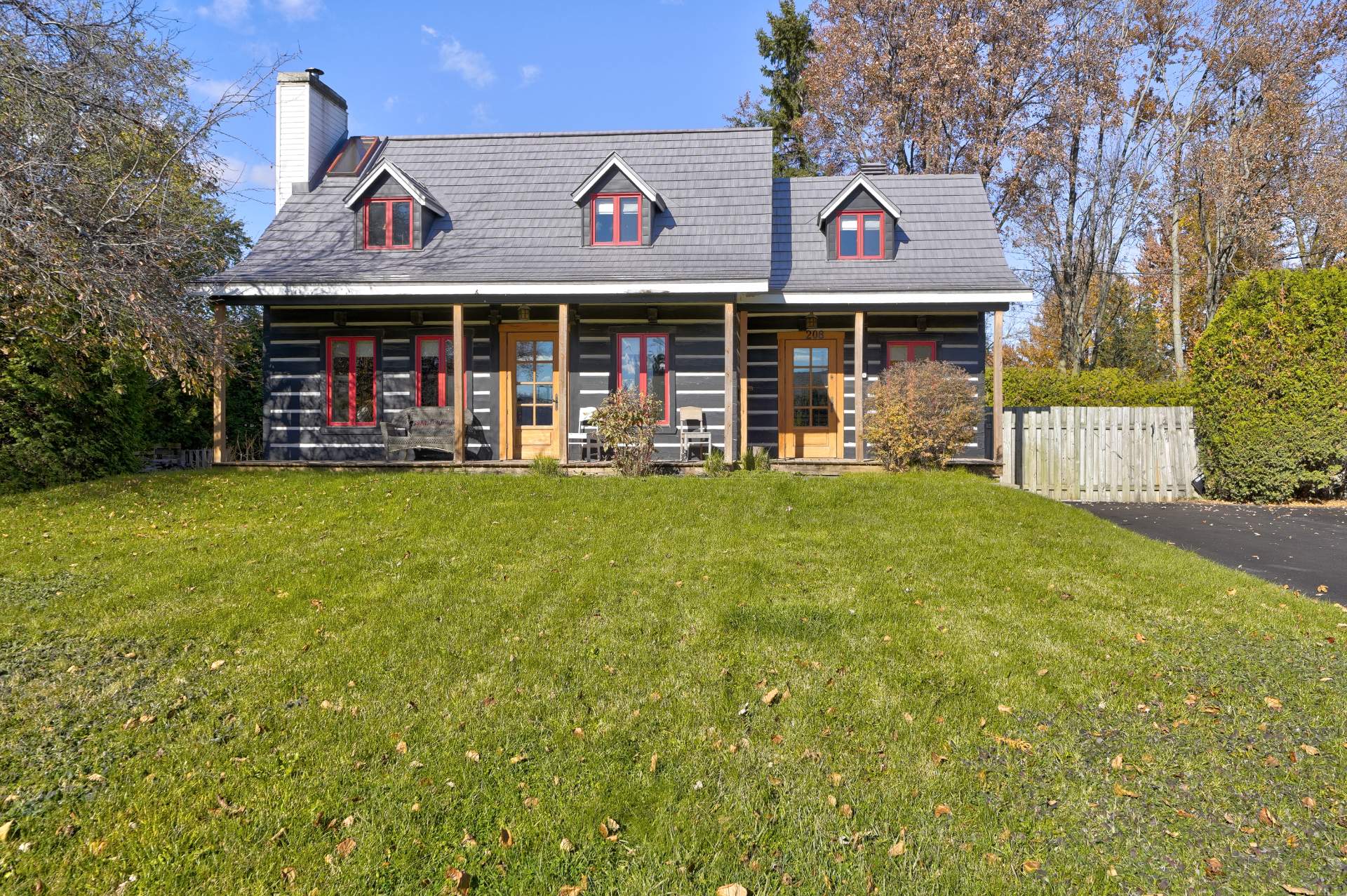 MLS: 25101645