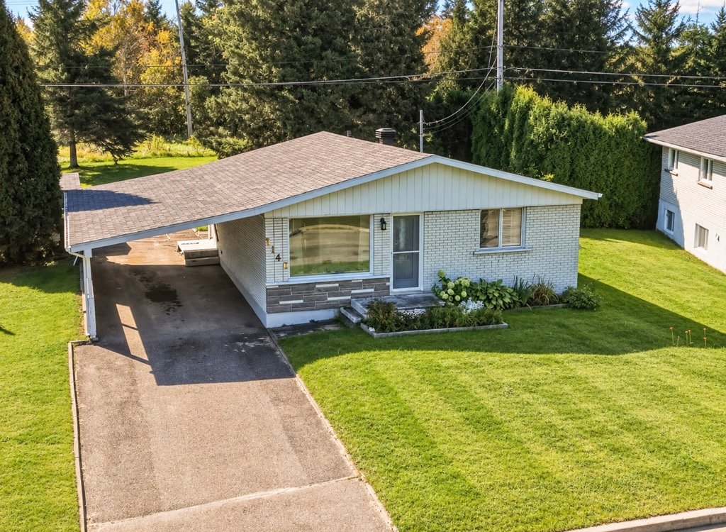 MLS: 26195276