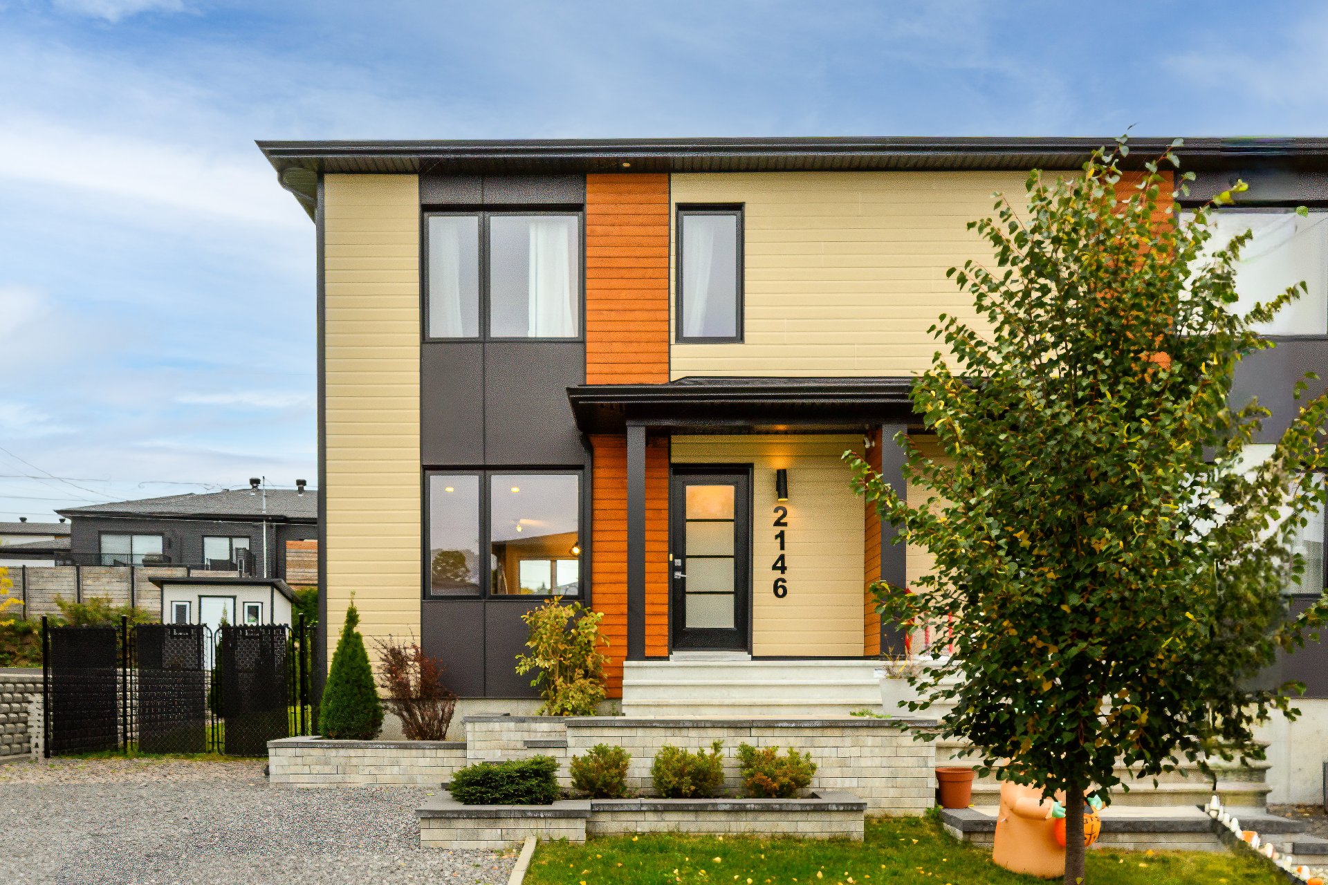 MLS: 21353301