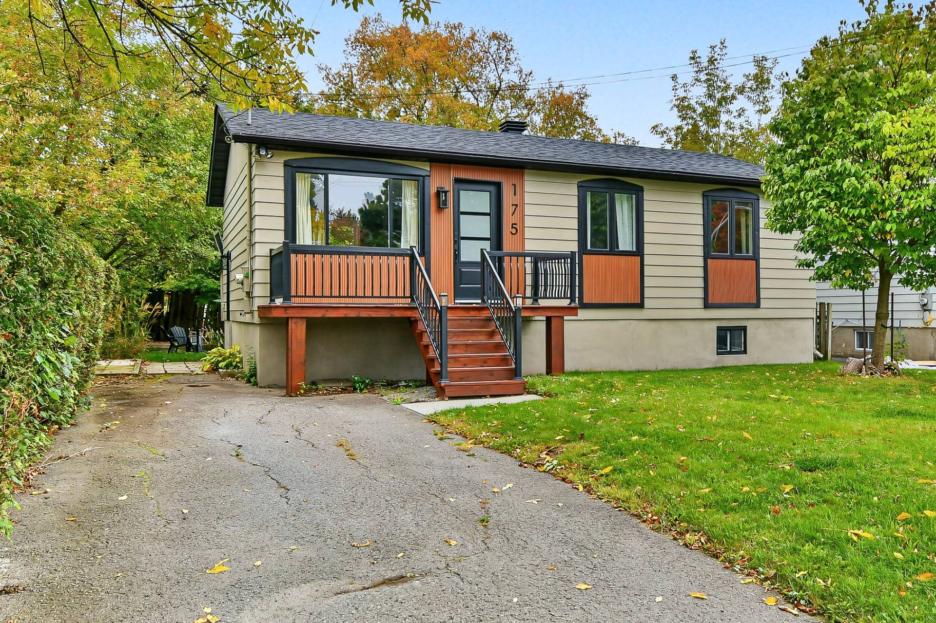 MLS: 23543002