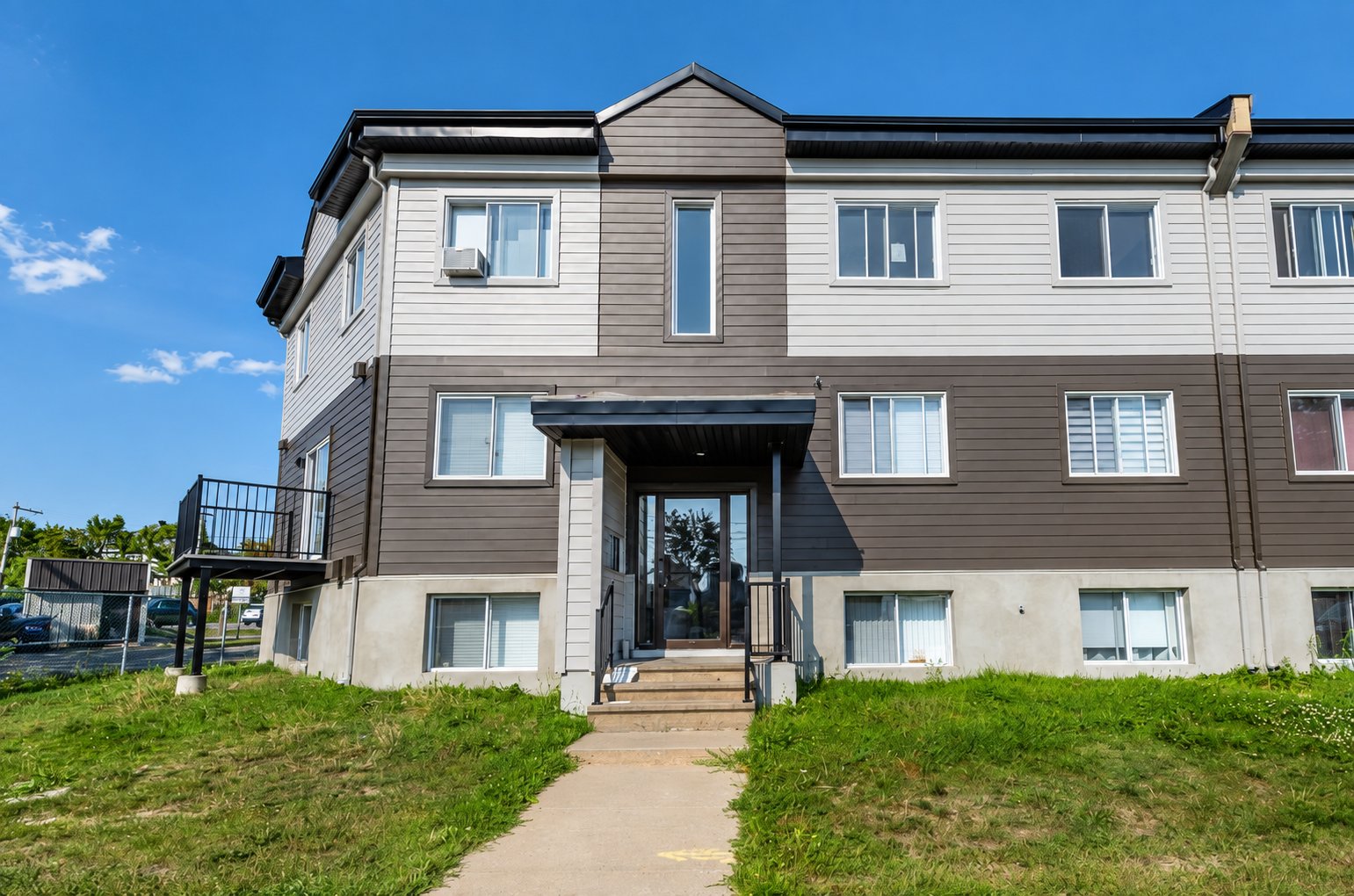 MLS: 20928430