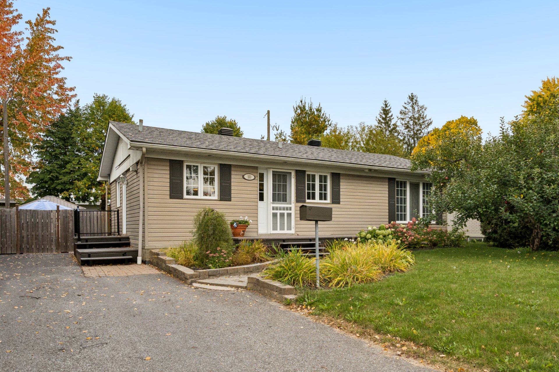 MLS: 26007705