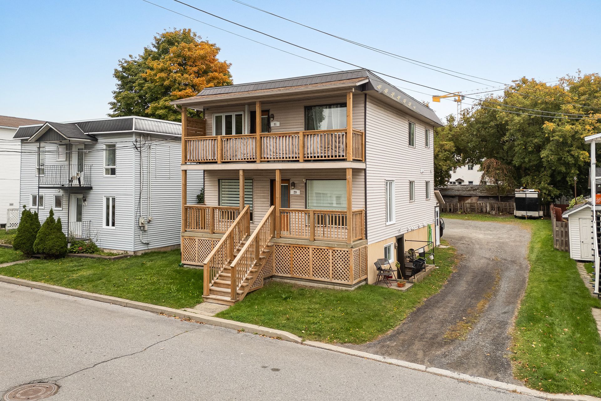 MLS: 27640818