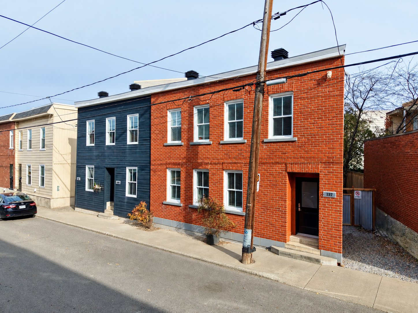 MLS: 23203207