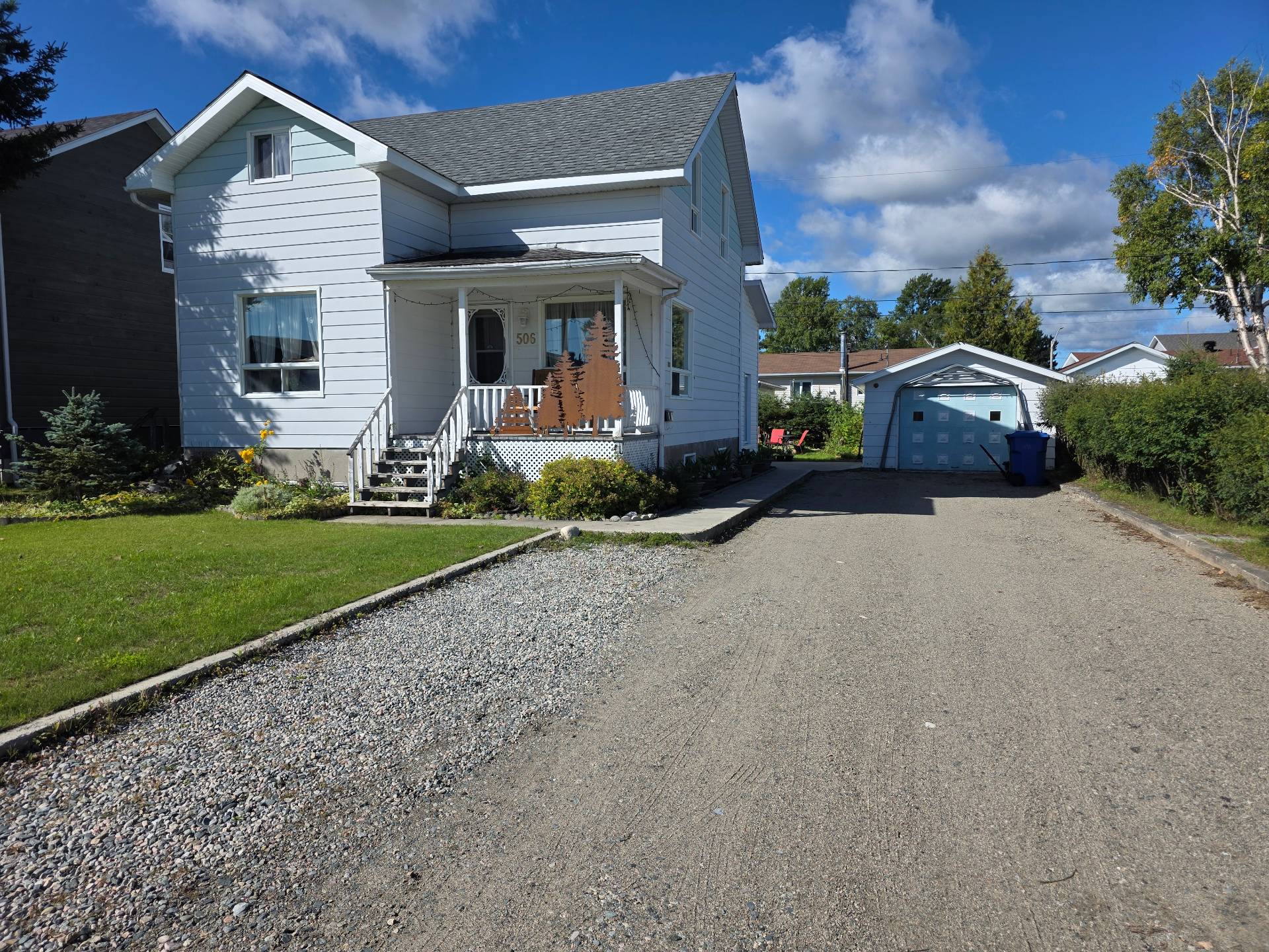MLS: 25627407