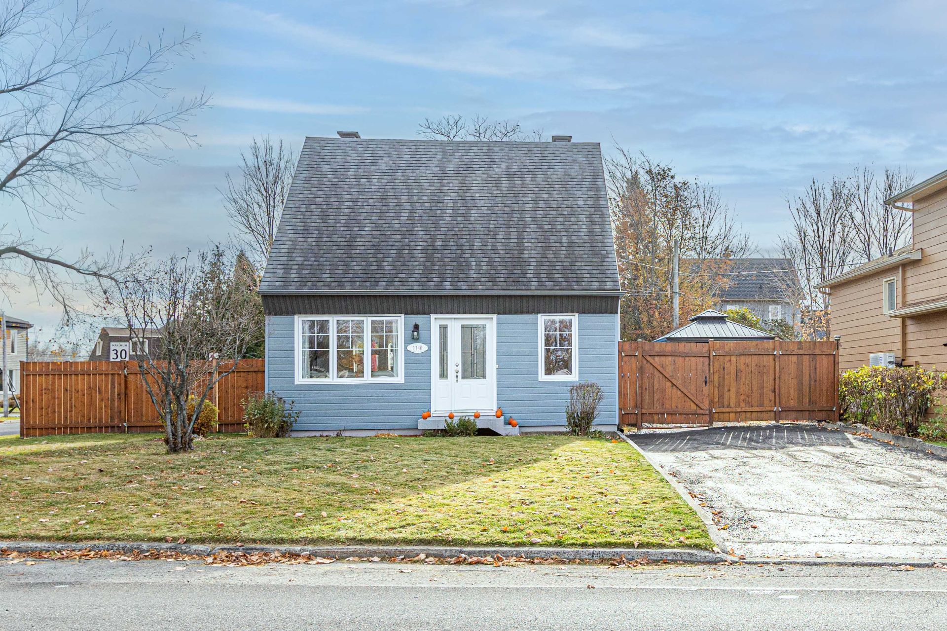 MLS: 27910632