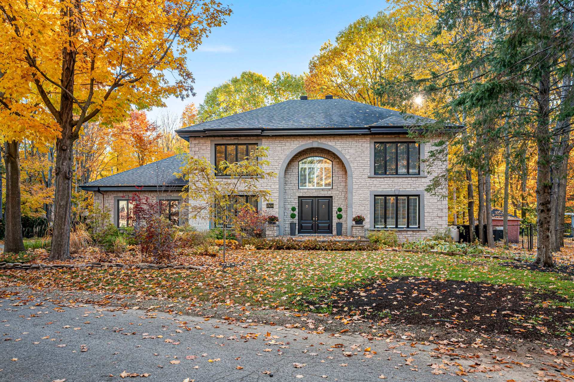 MLS: 15186457