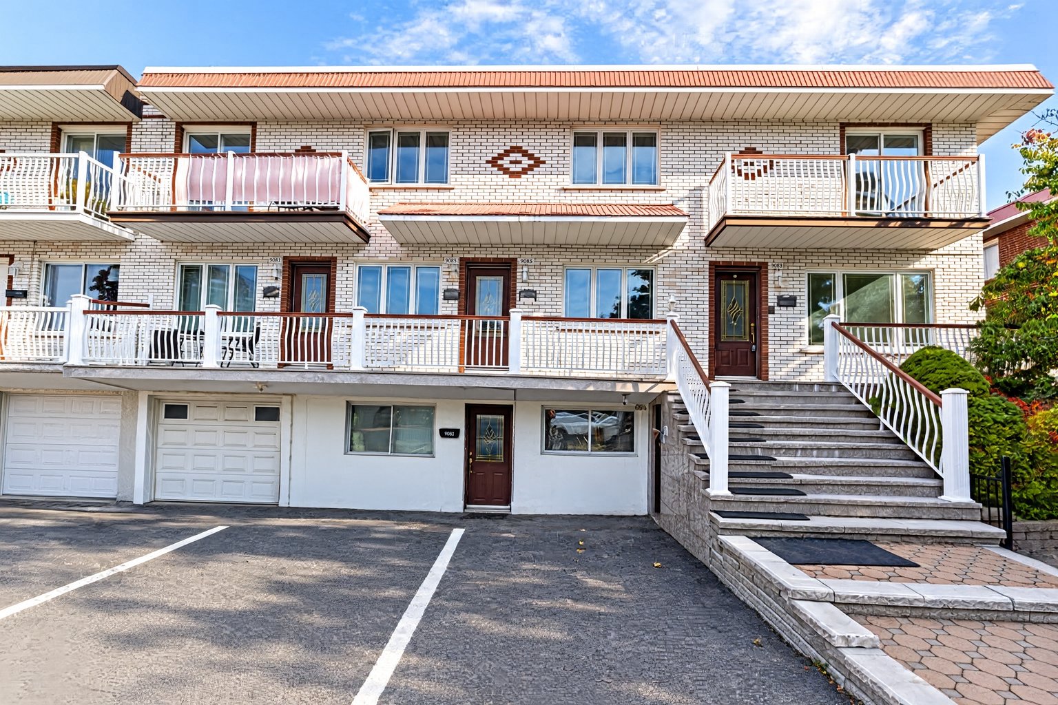 MLS: 24961342
