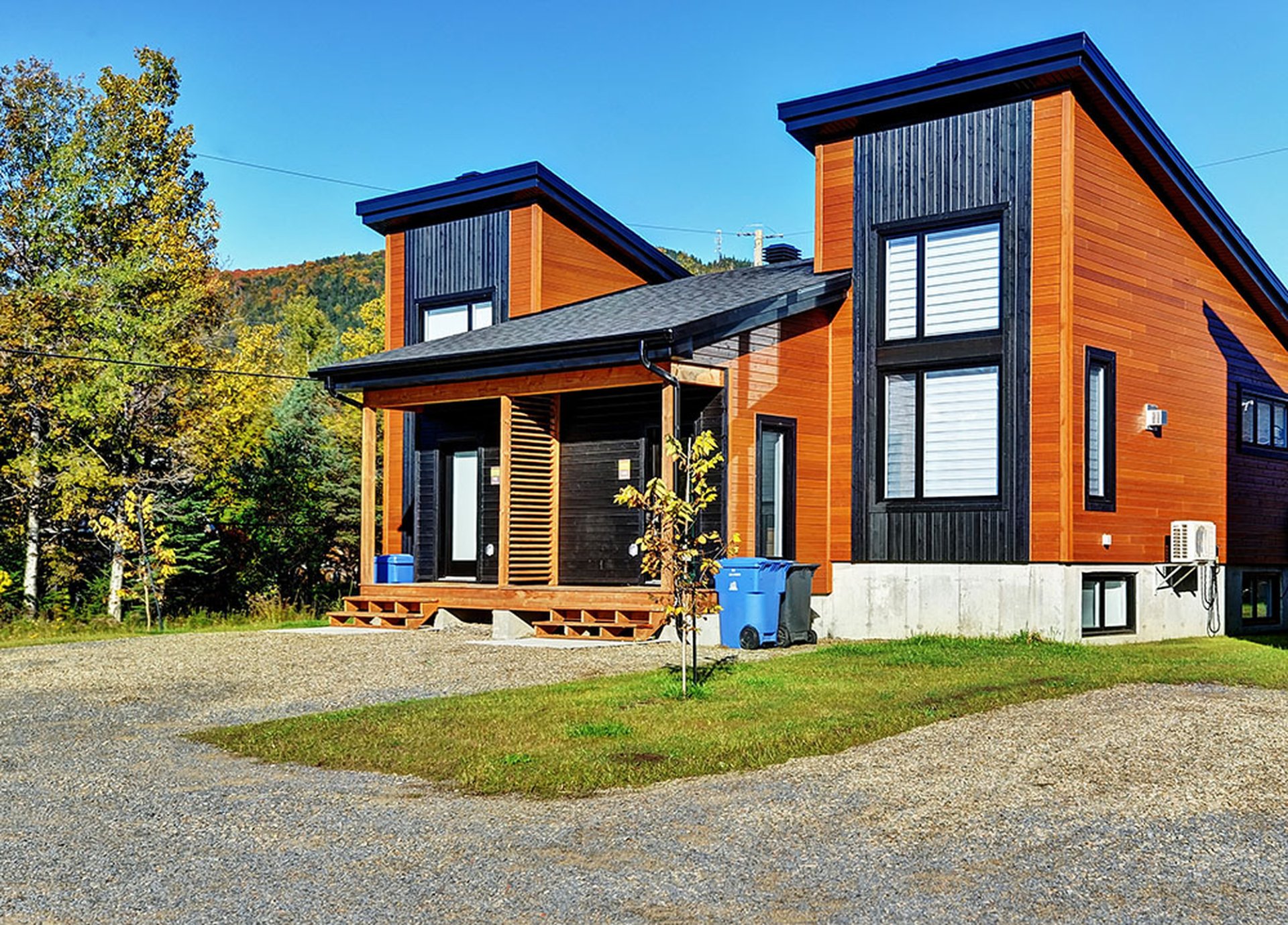 MLS: 12527903