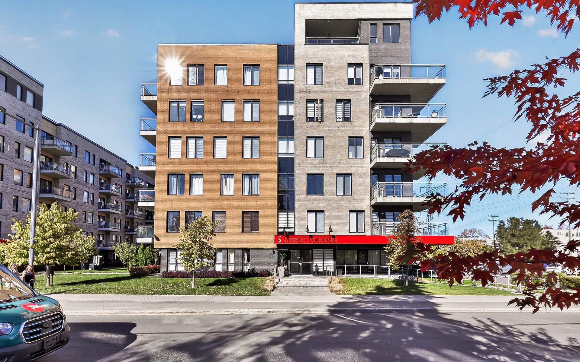 MLS: 25726102
