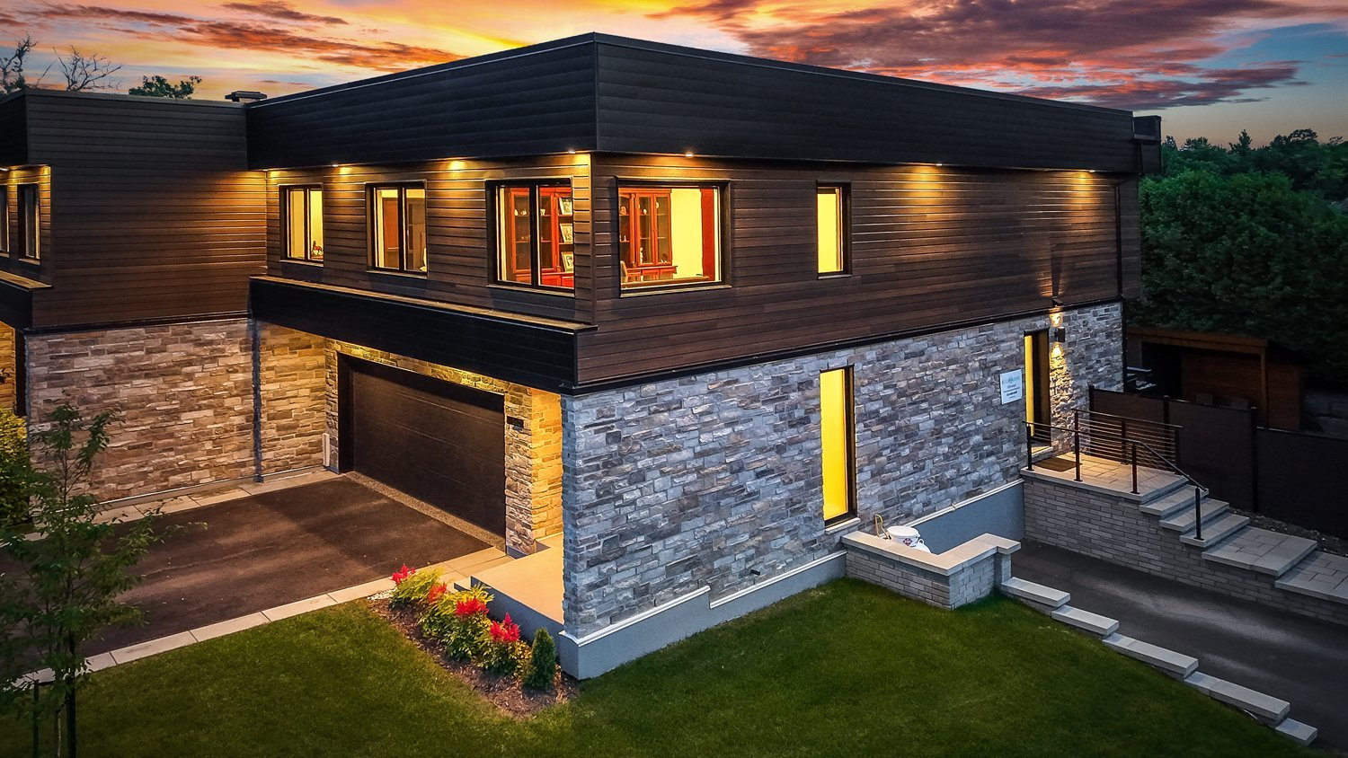 MLS: 28772694