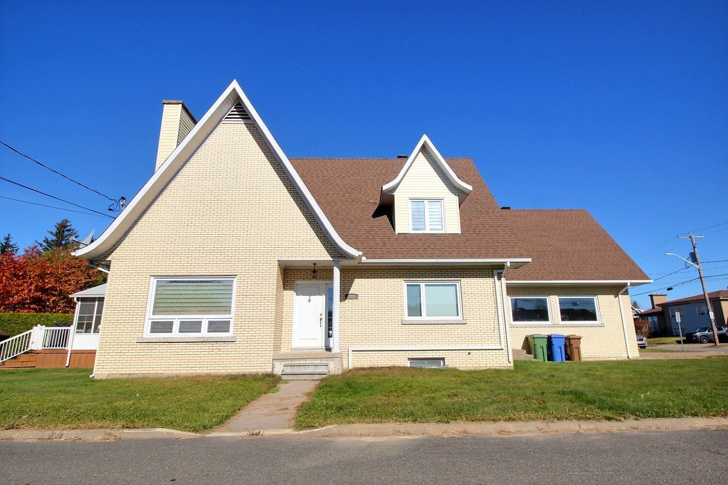 MLS: 15391982