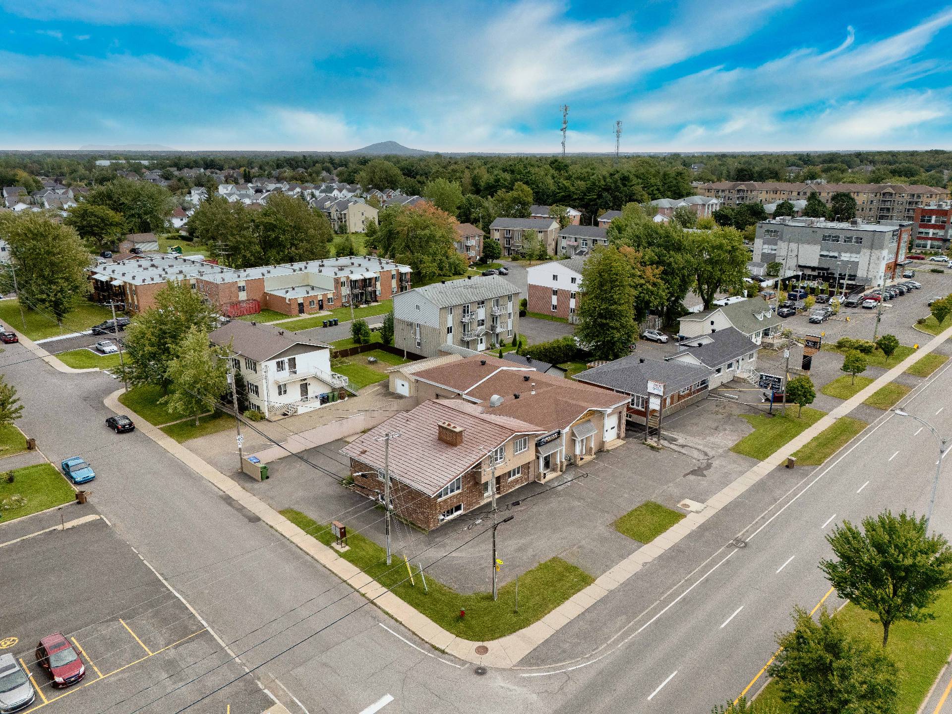 MLS: 23600734