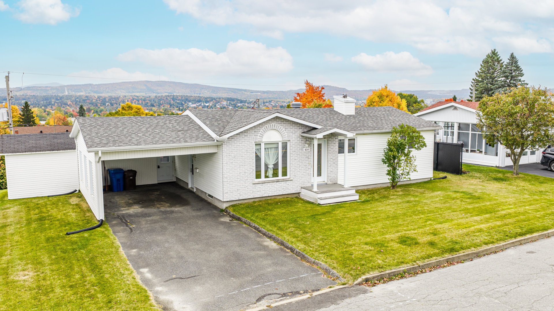 MLS: 22461631