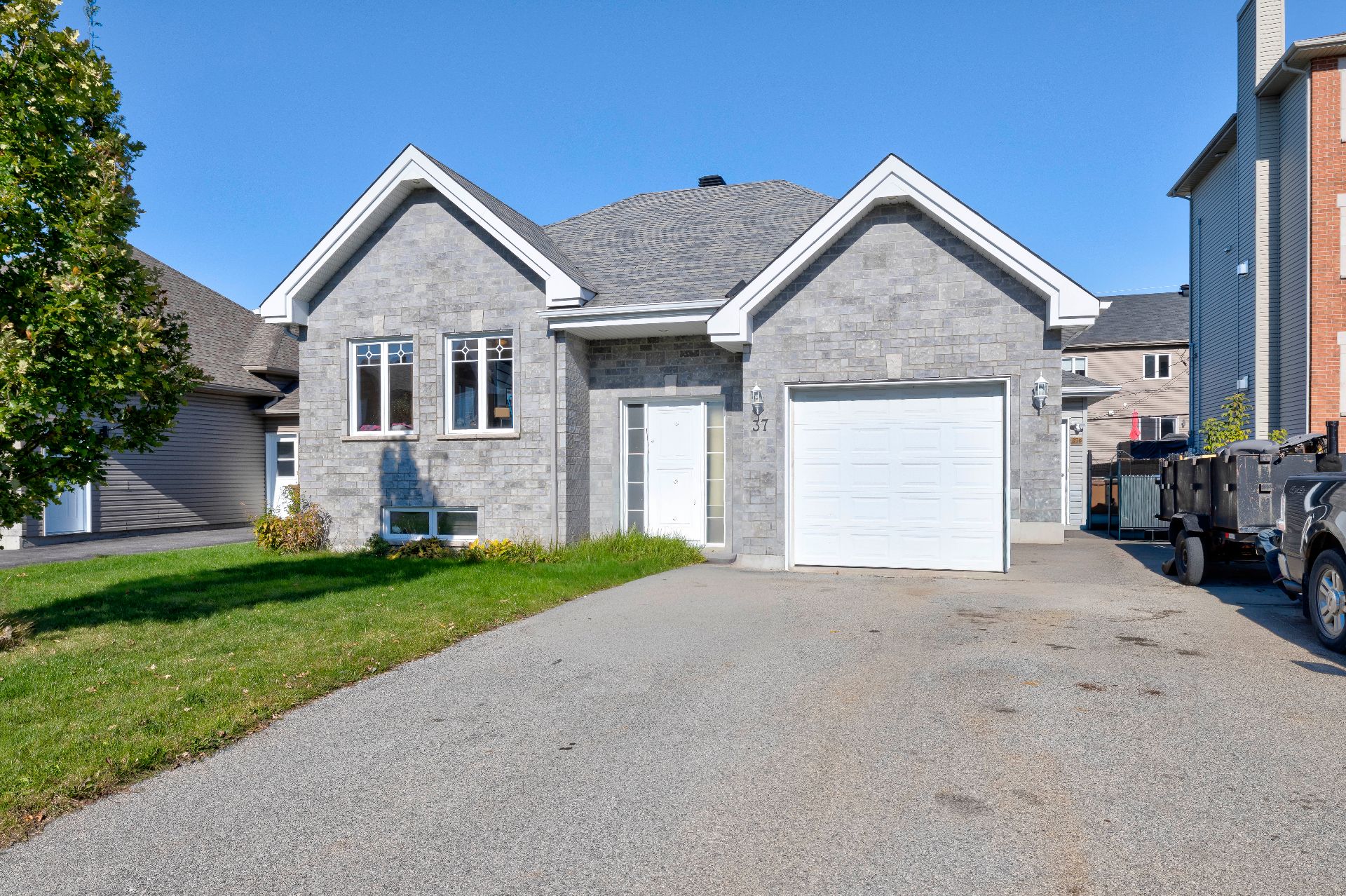 MLS: 21605376