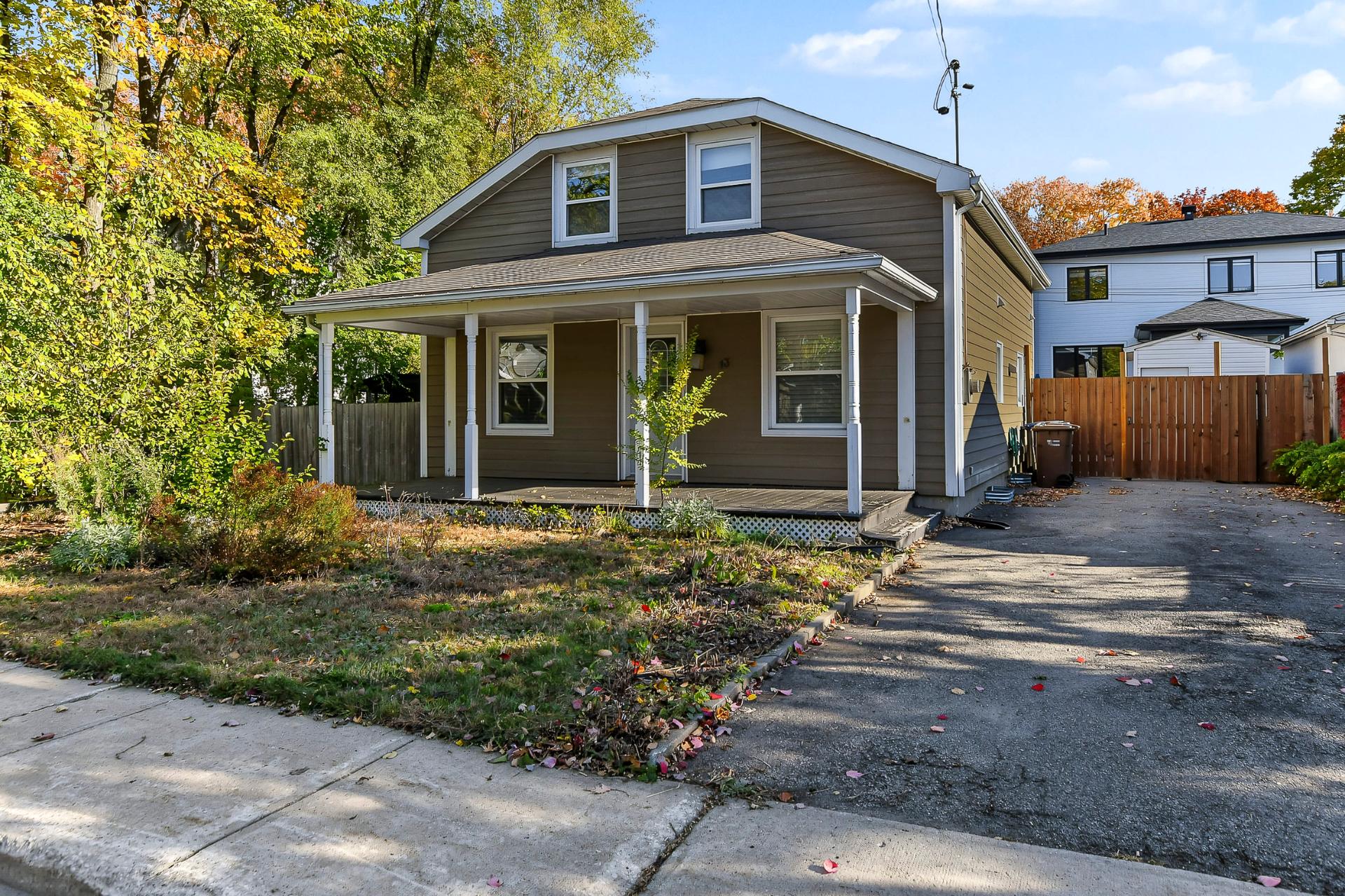 MLS: 25718566