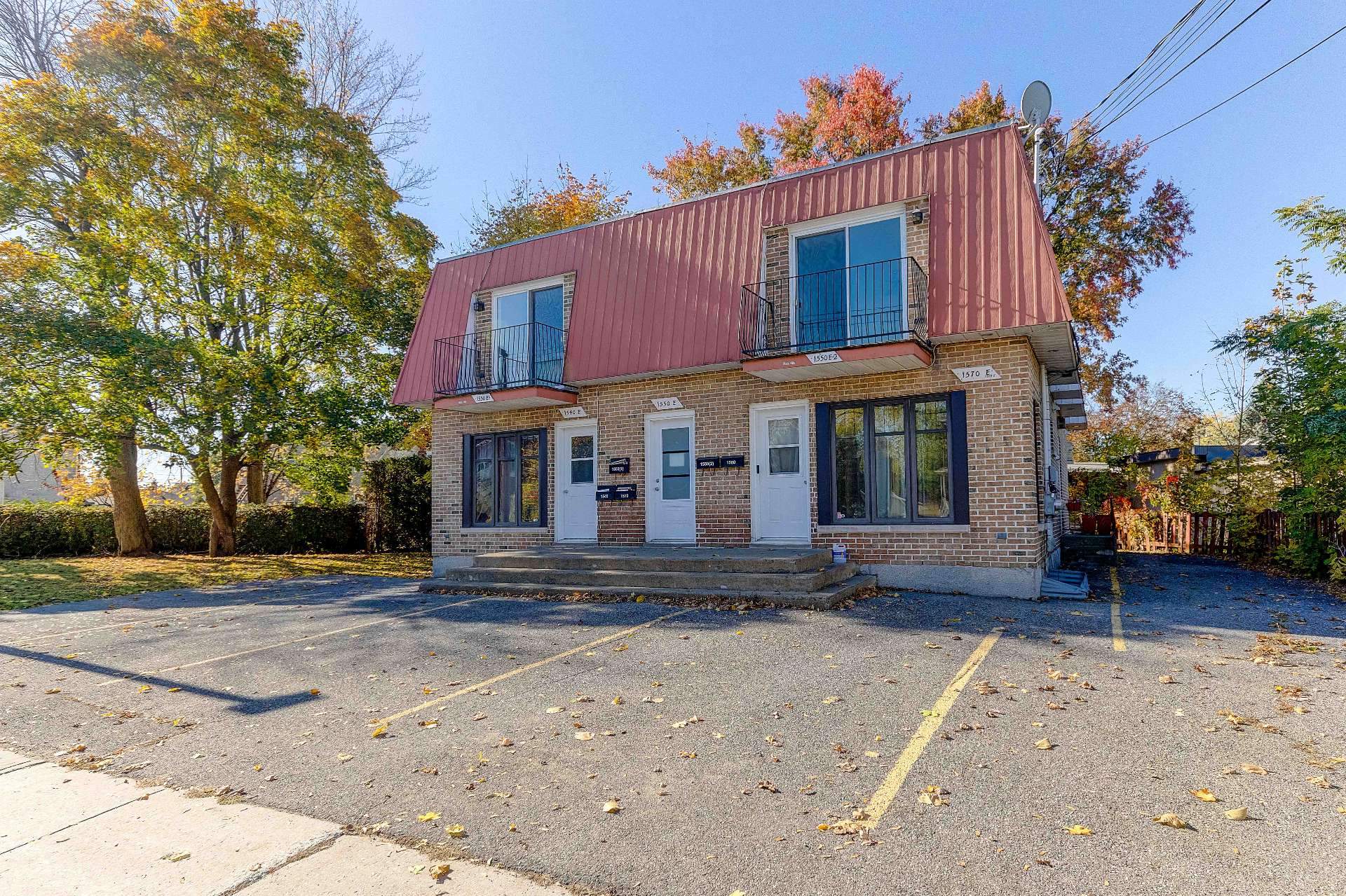MLS: 27107352