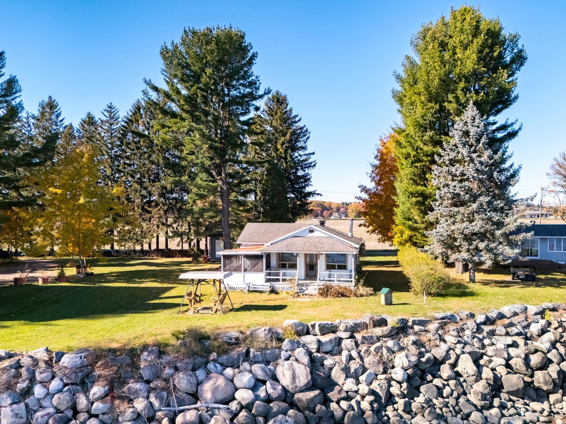MLS: 19352281