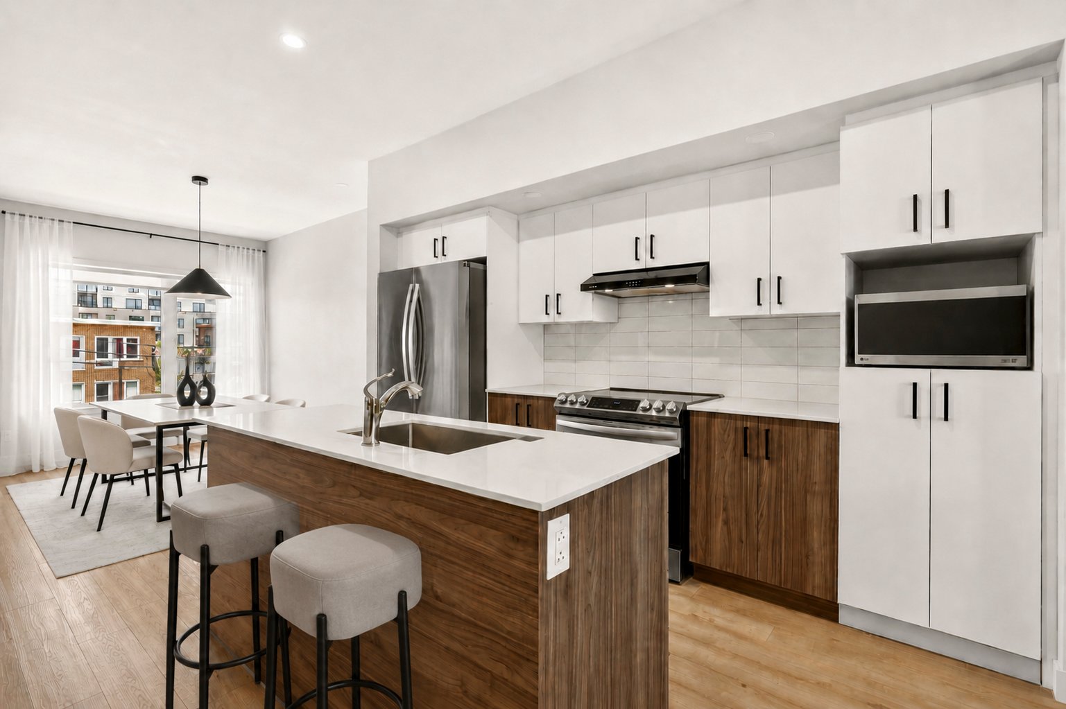 MLS: 21710276