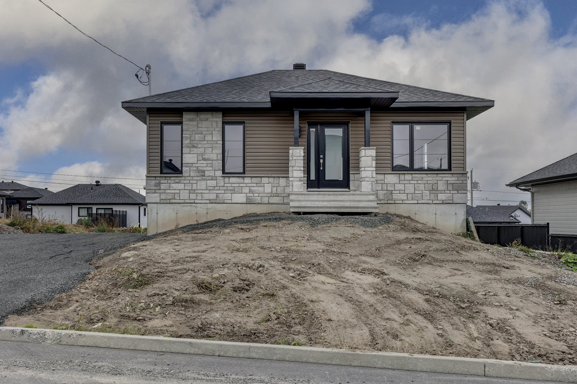 MLS: 17242614