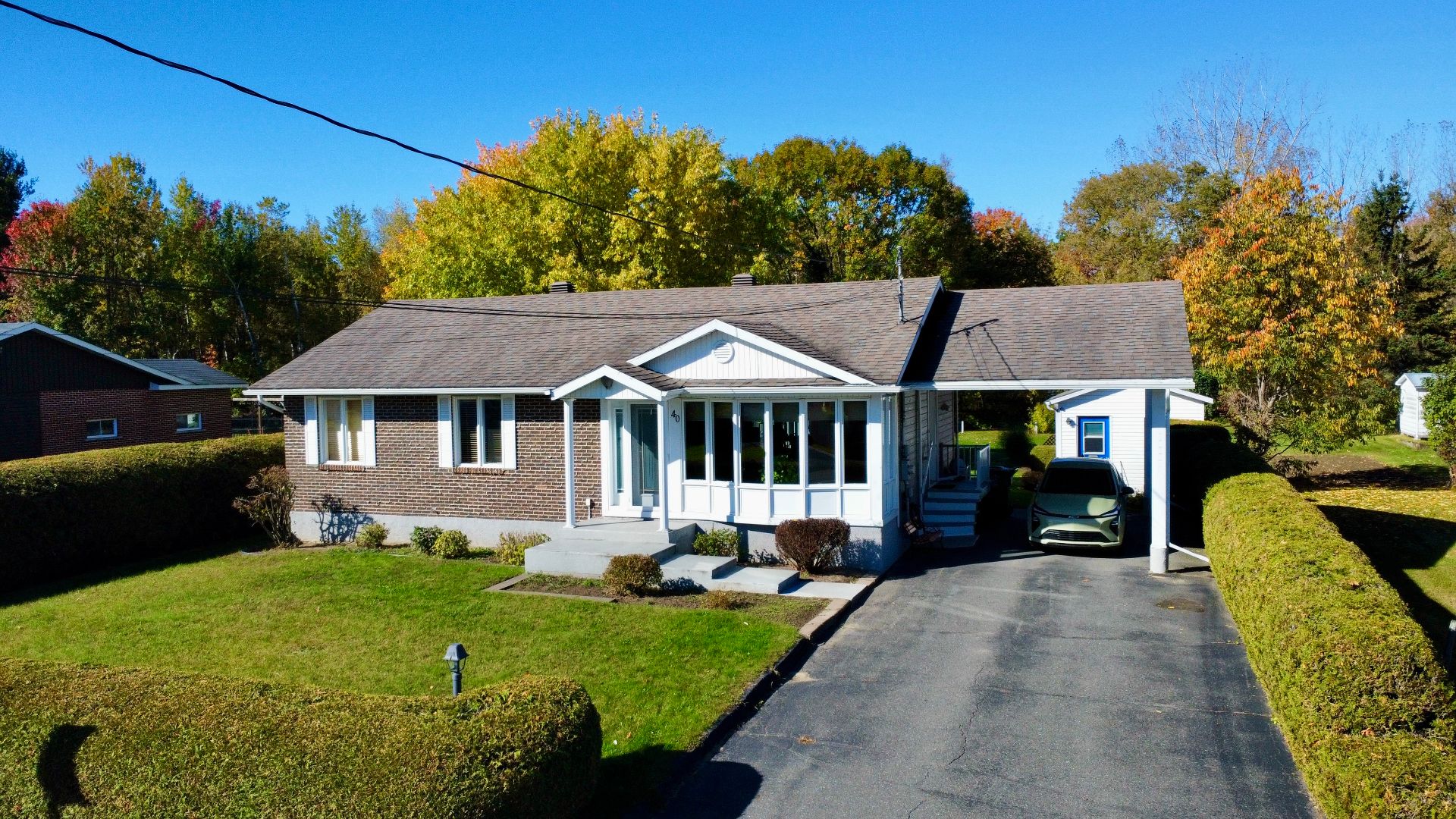 MLS: 27950411