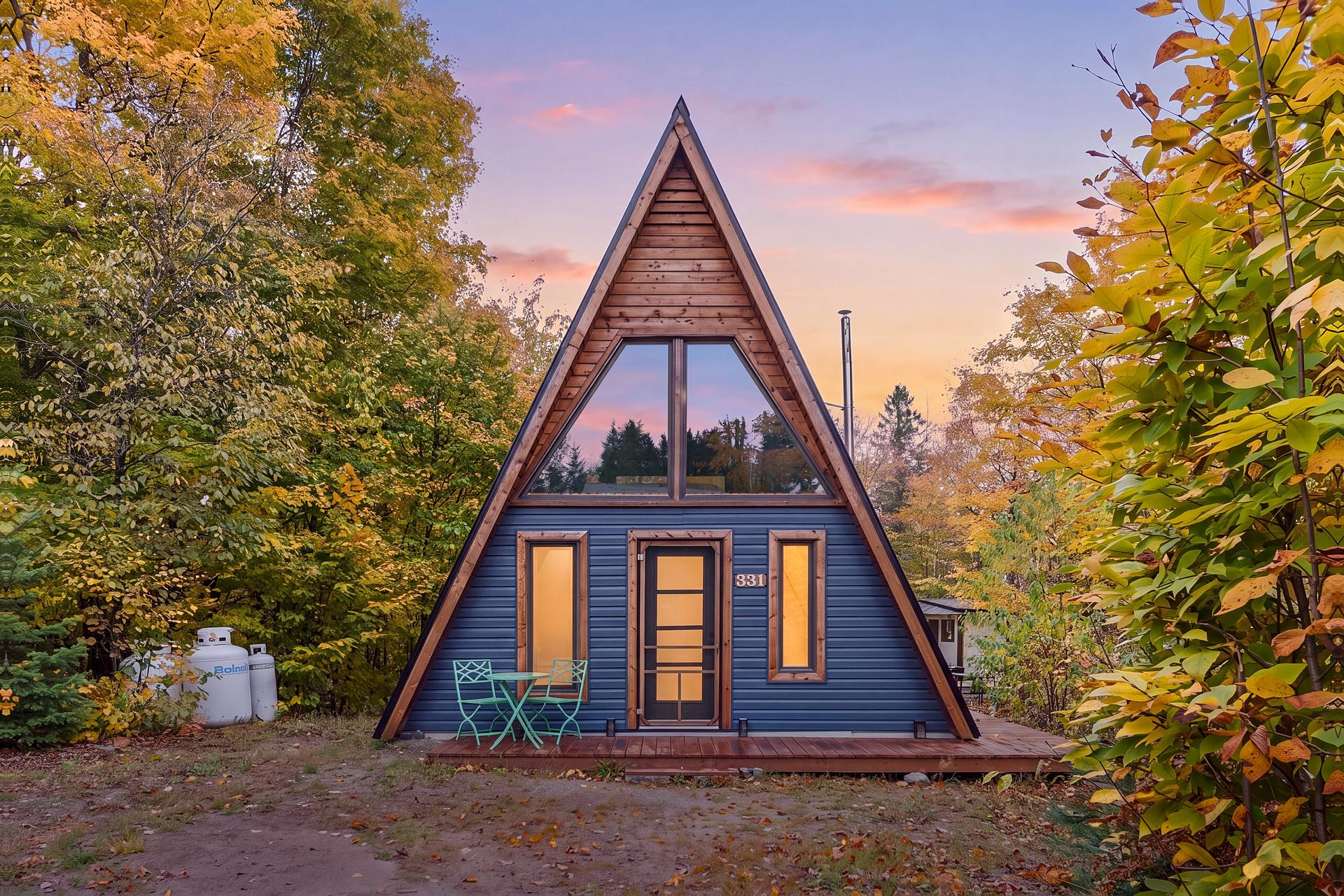 MLS: 25764315