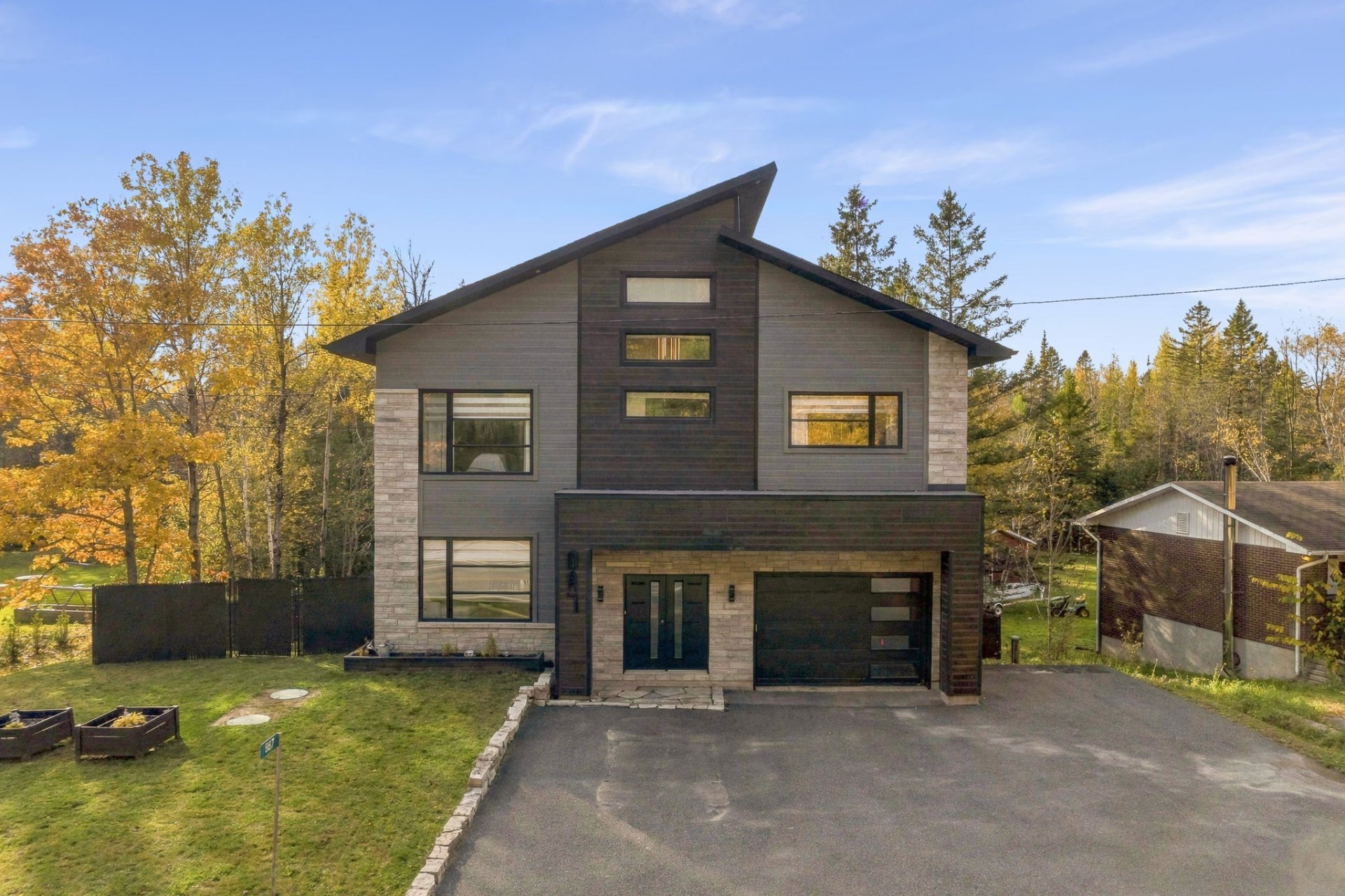MLS: 16402645