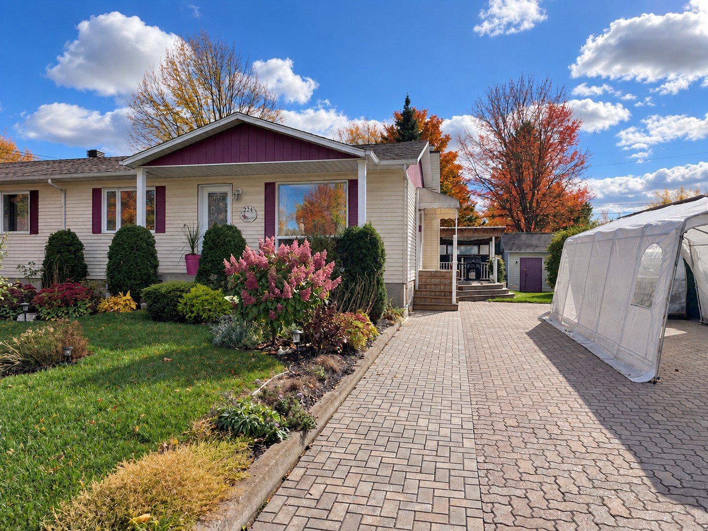 MLS: 28089329