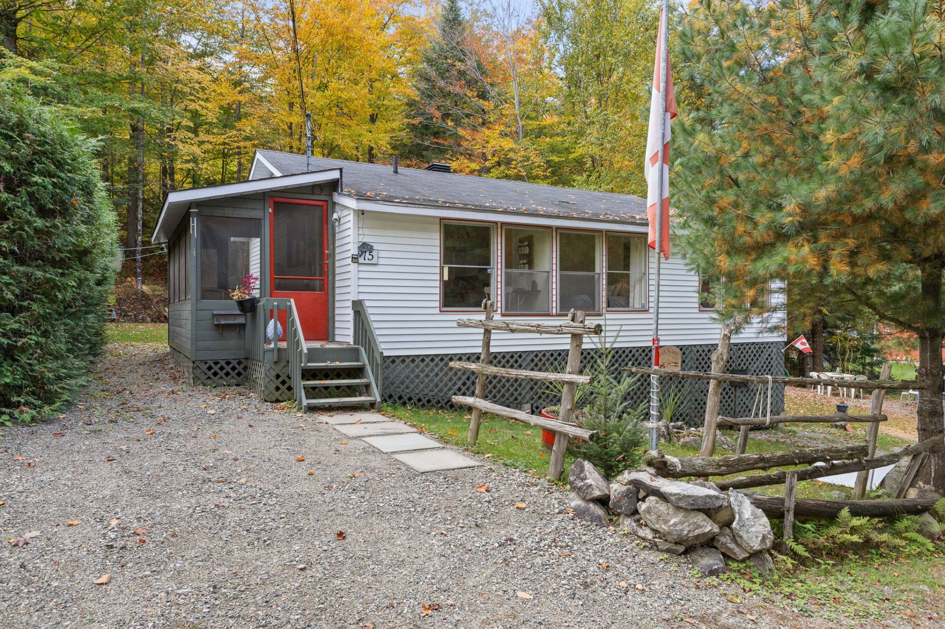MLS: 27816784