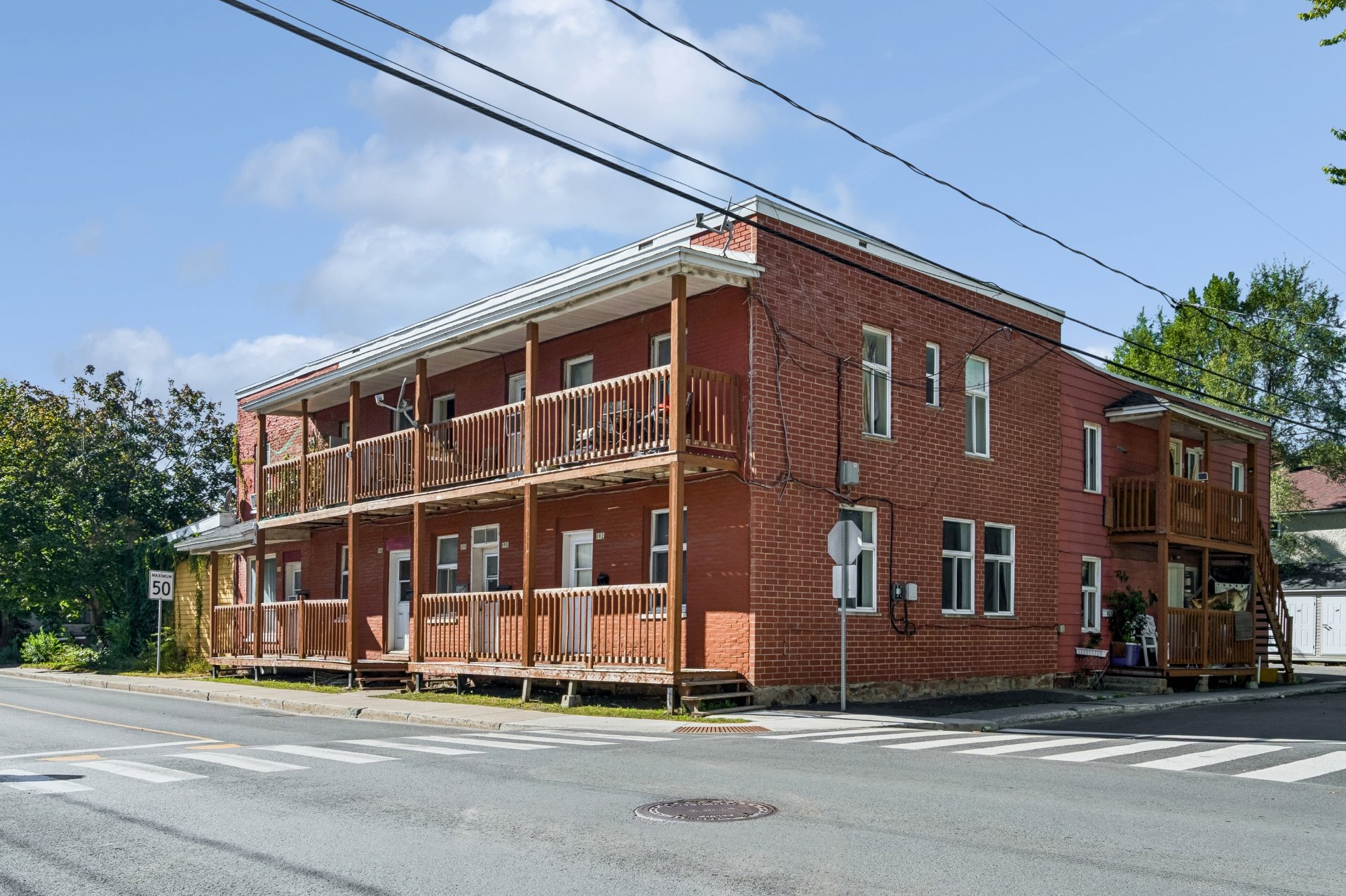 MLS: 25841822