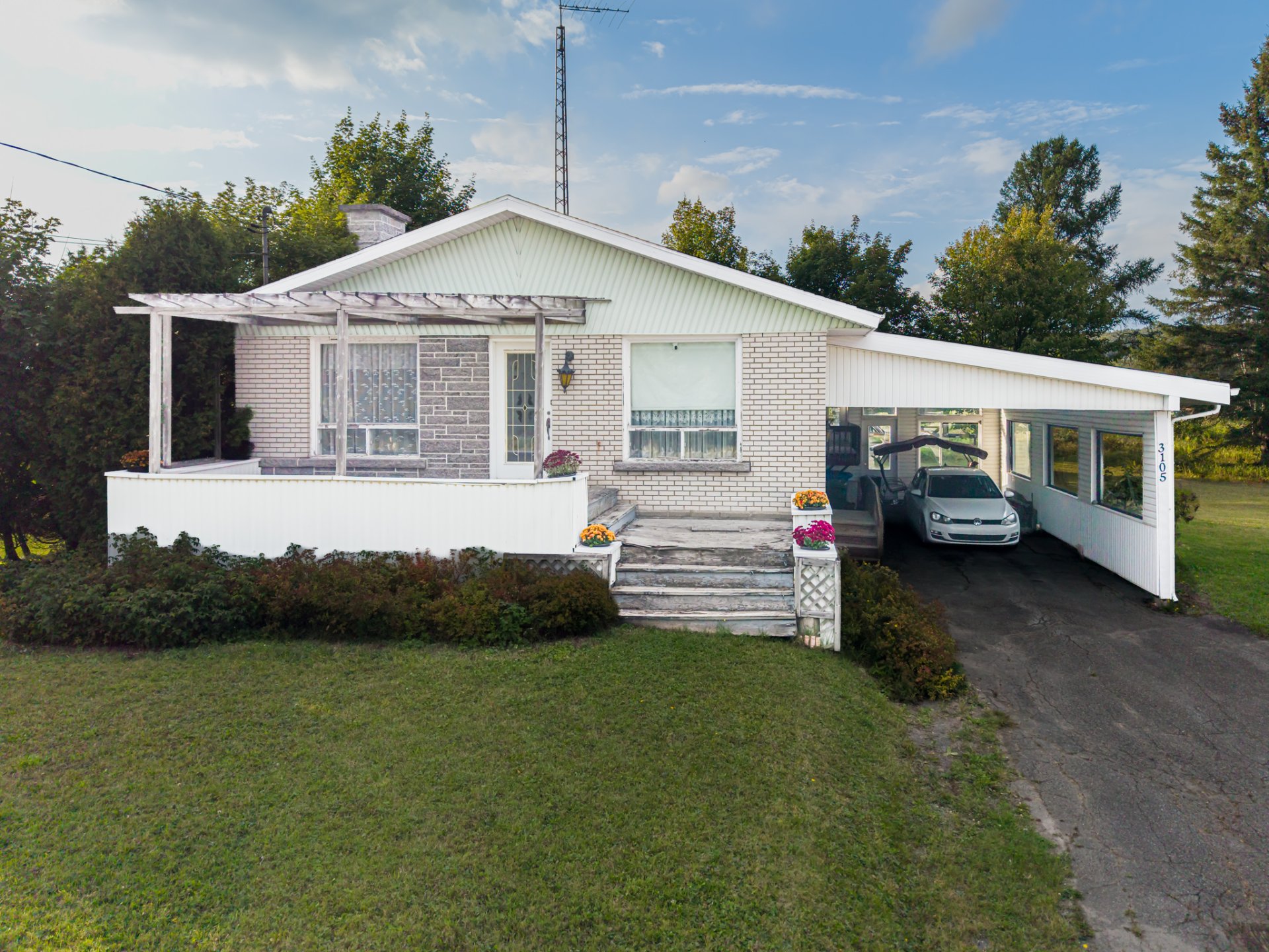 MLS: 16893649