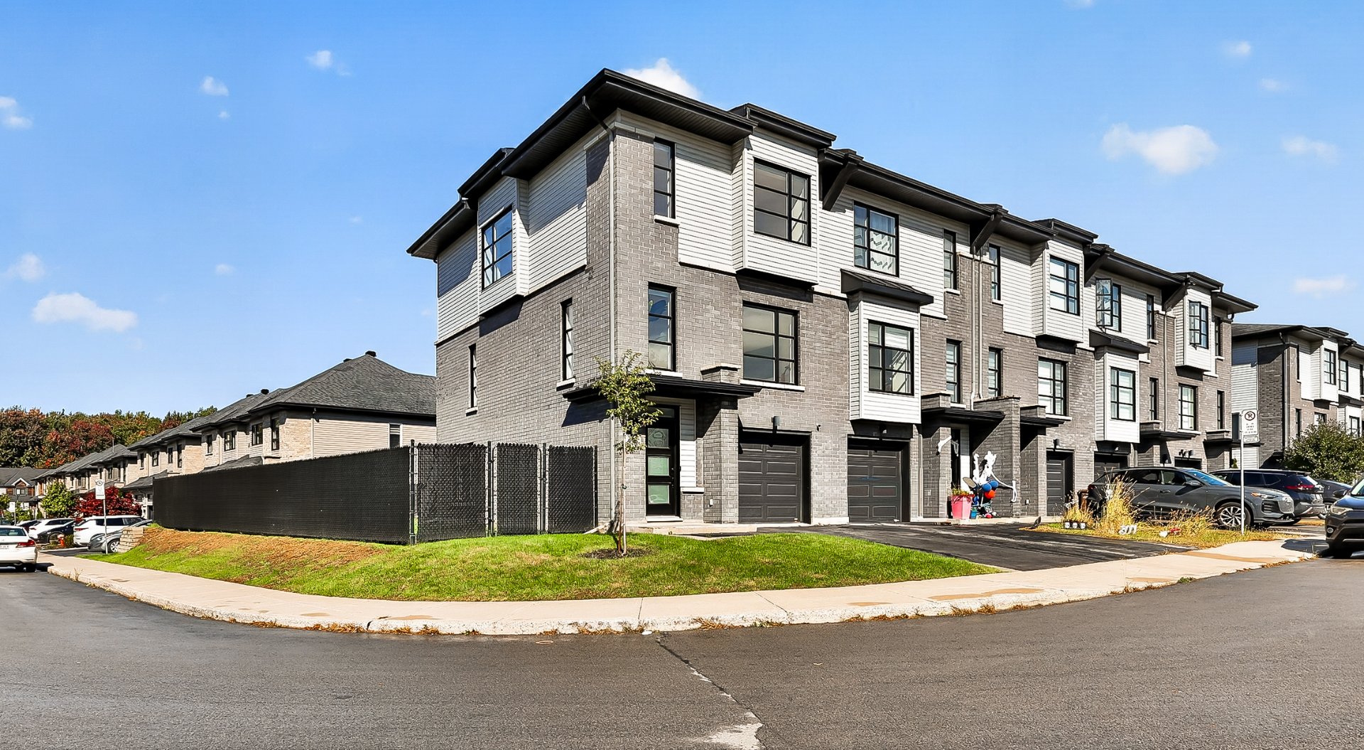 MLS: 21946500