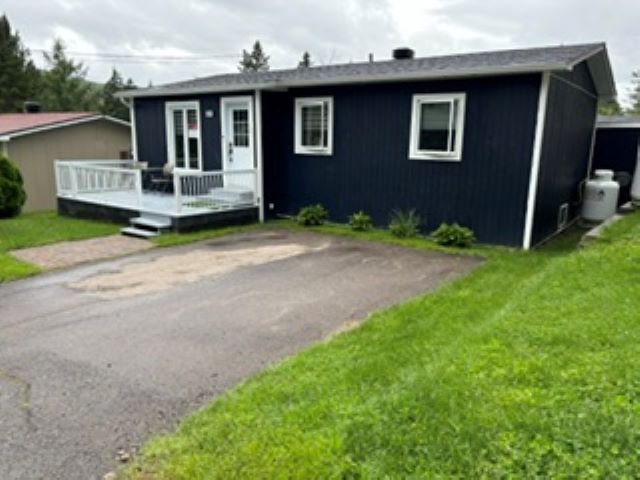 MLS: 25355755