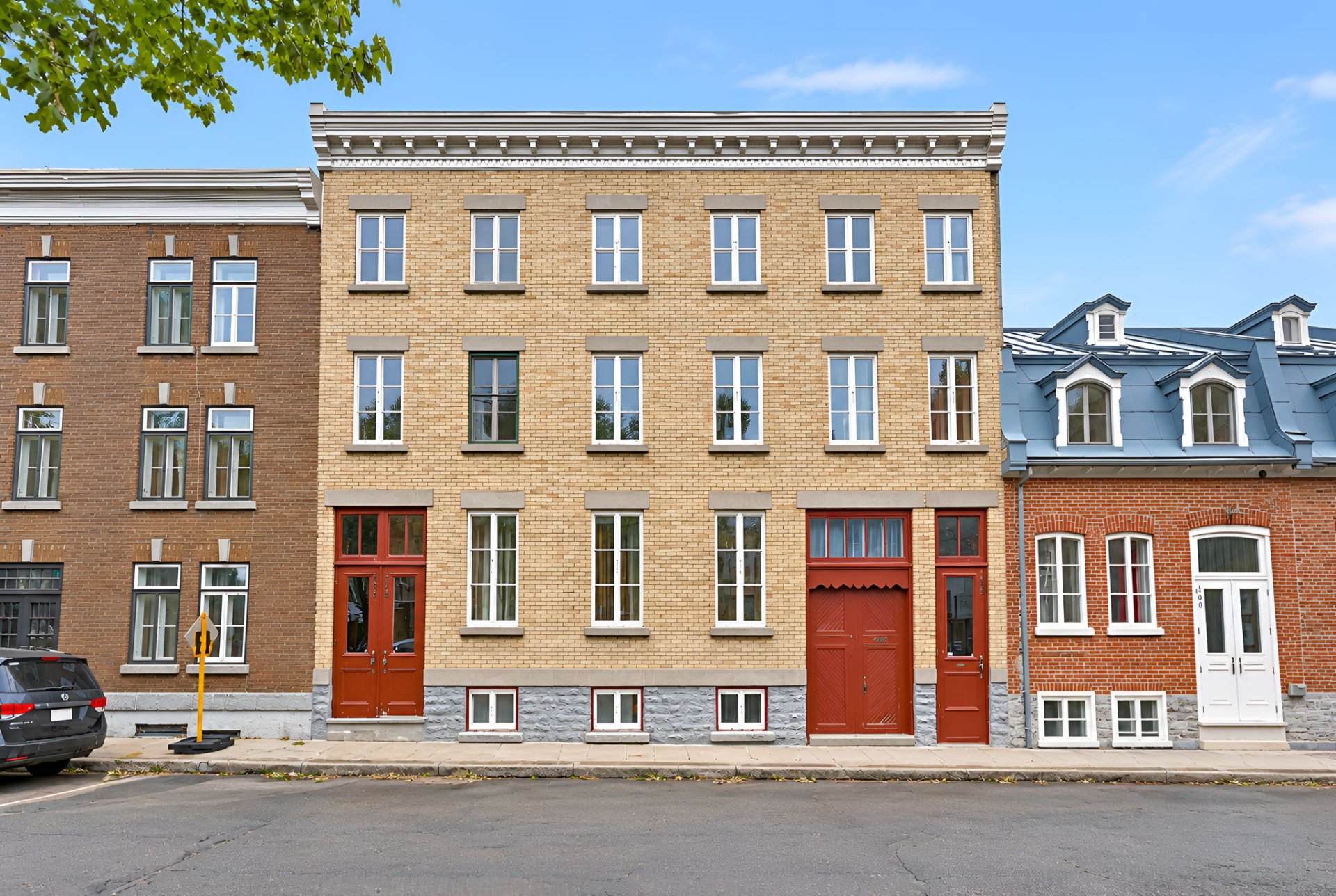 MLS: 19048983
